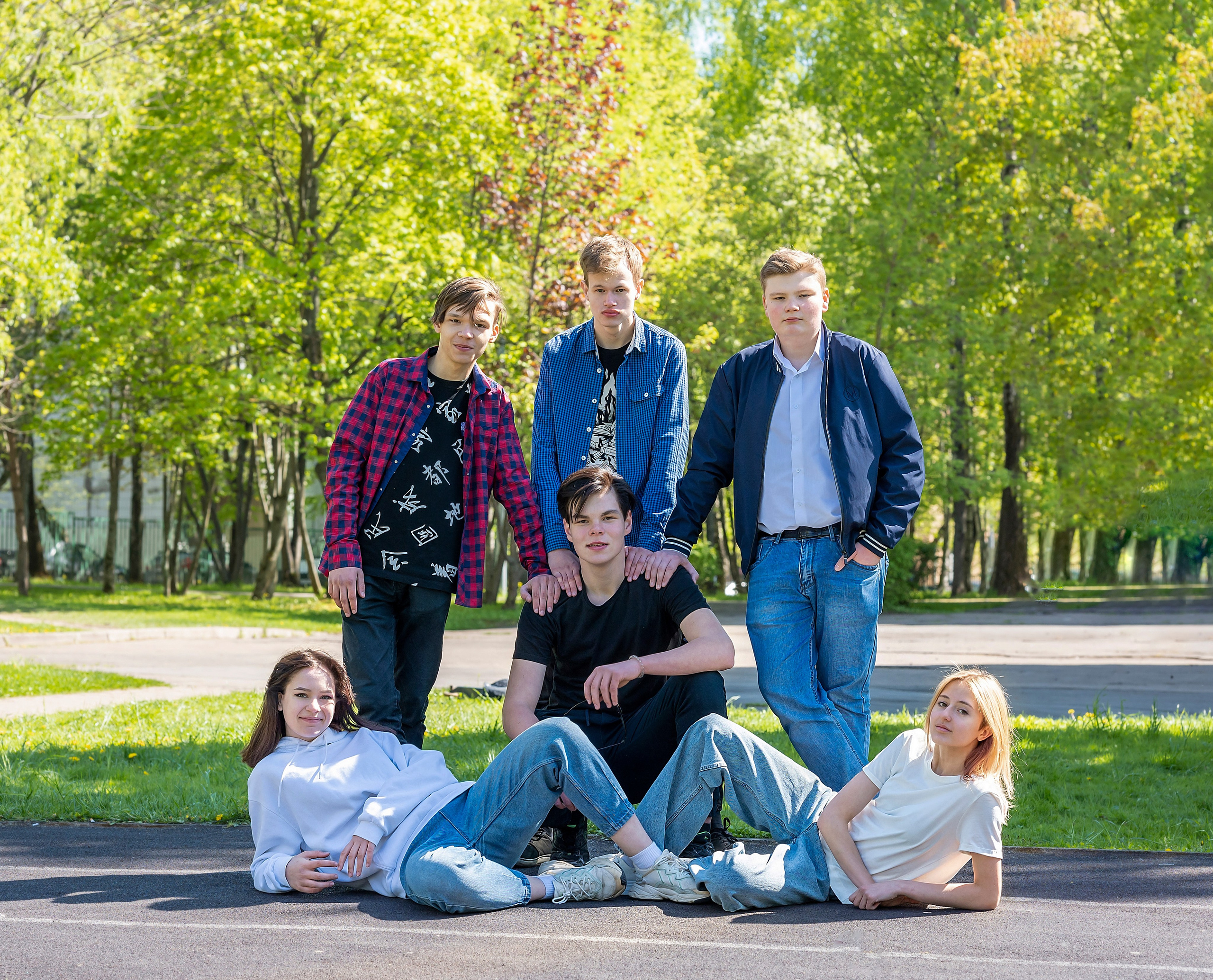 Фотосессия в классе и на территории школы. 9-И класс школа 1413. Детский и семейный фотограф г. Москва Оксана Катаджи