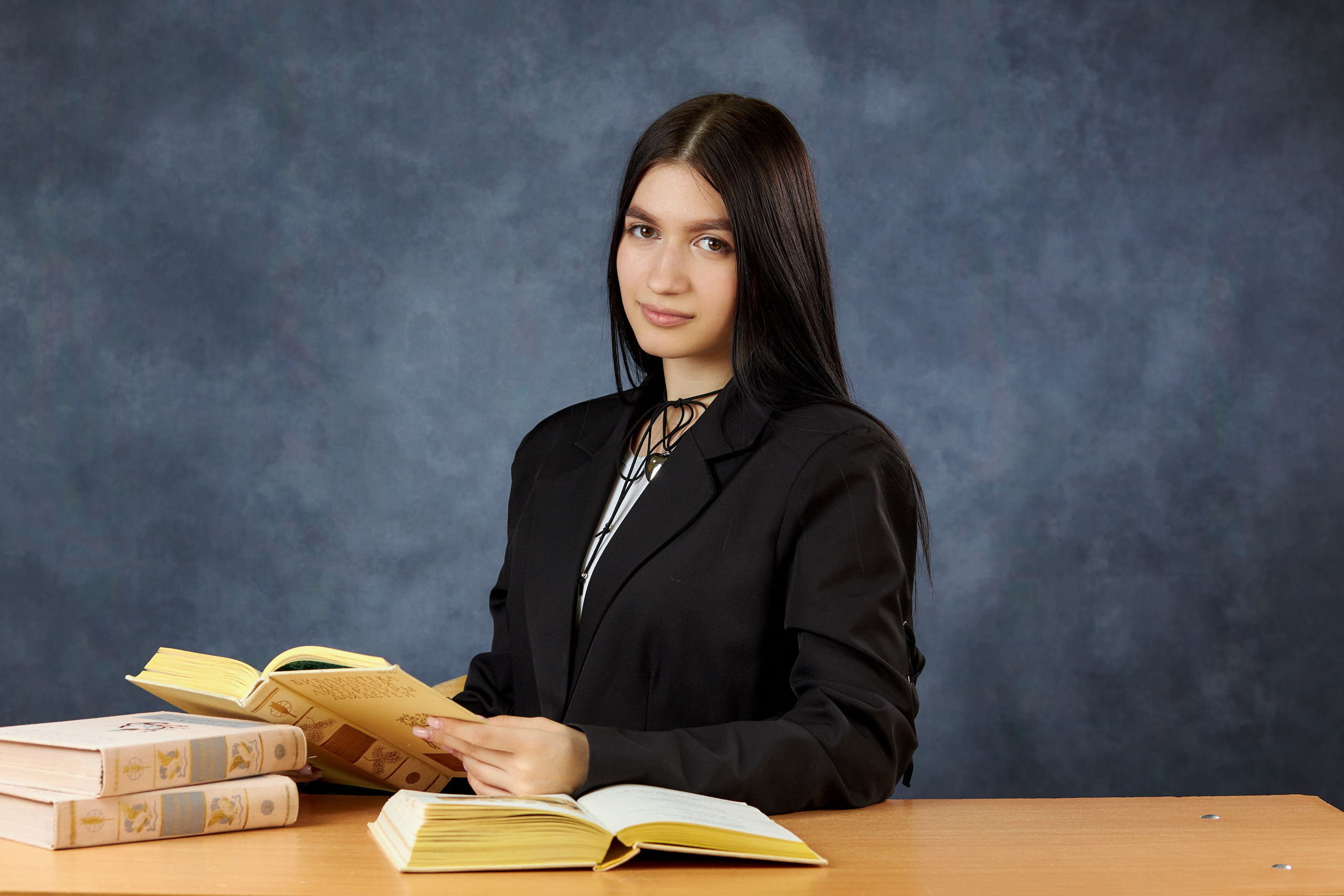 Старшие портреты. Школьный фотограф Леонова Наталия