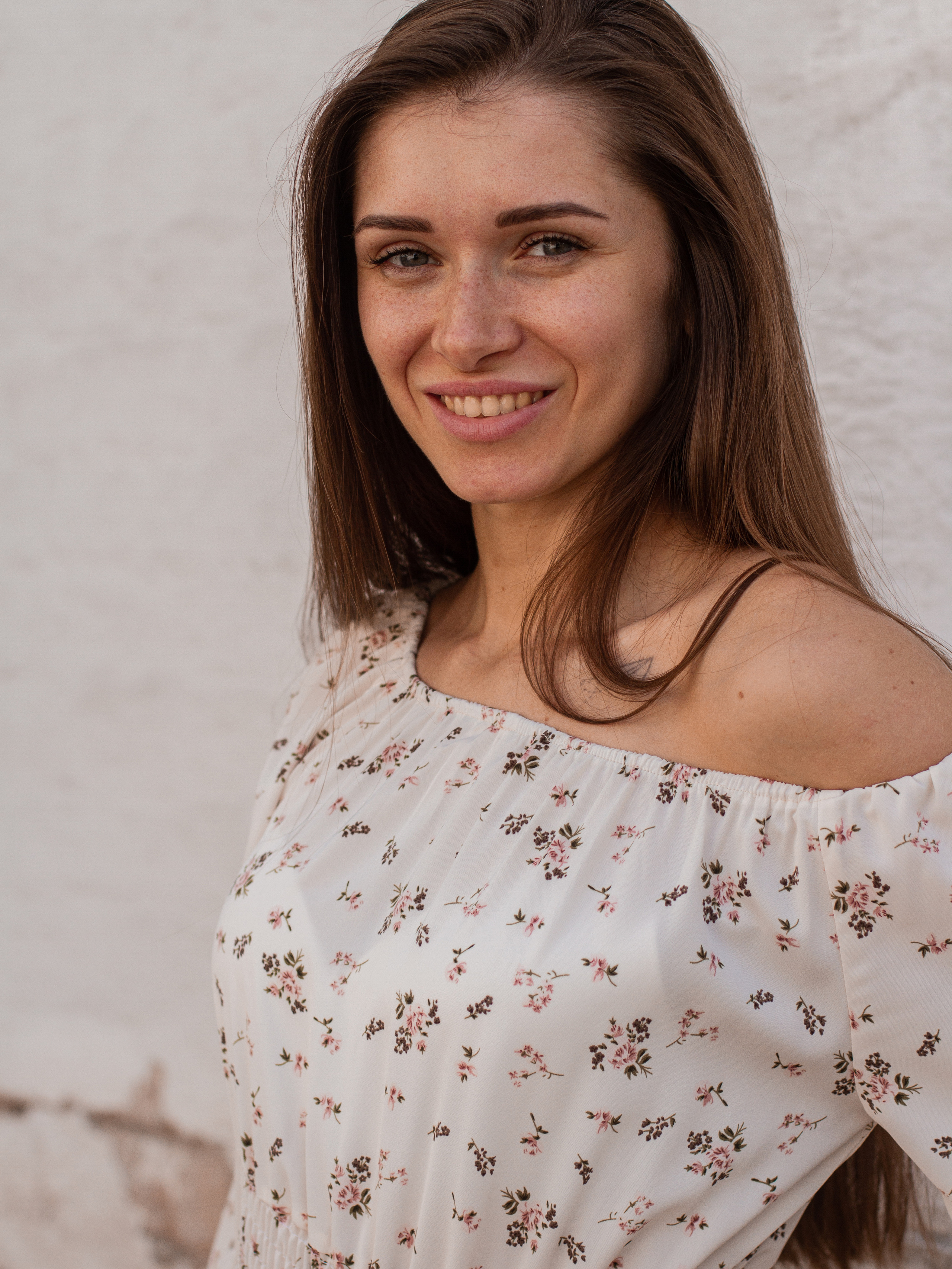 Таня. Главная