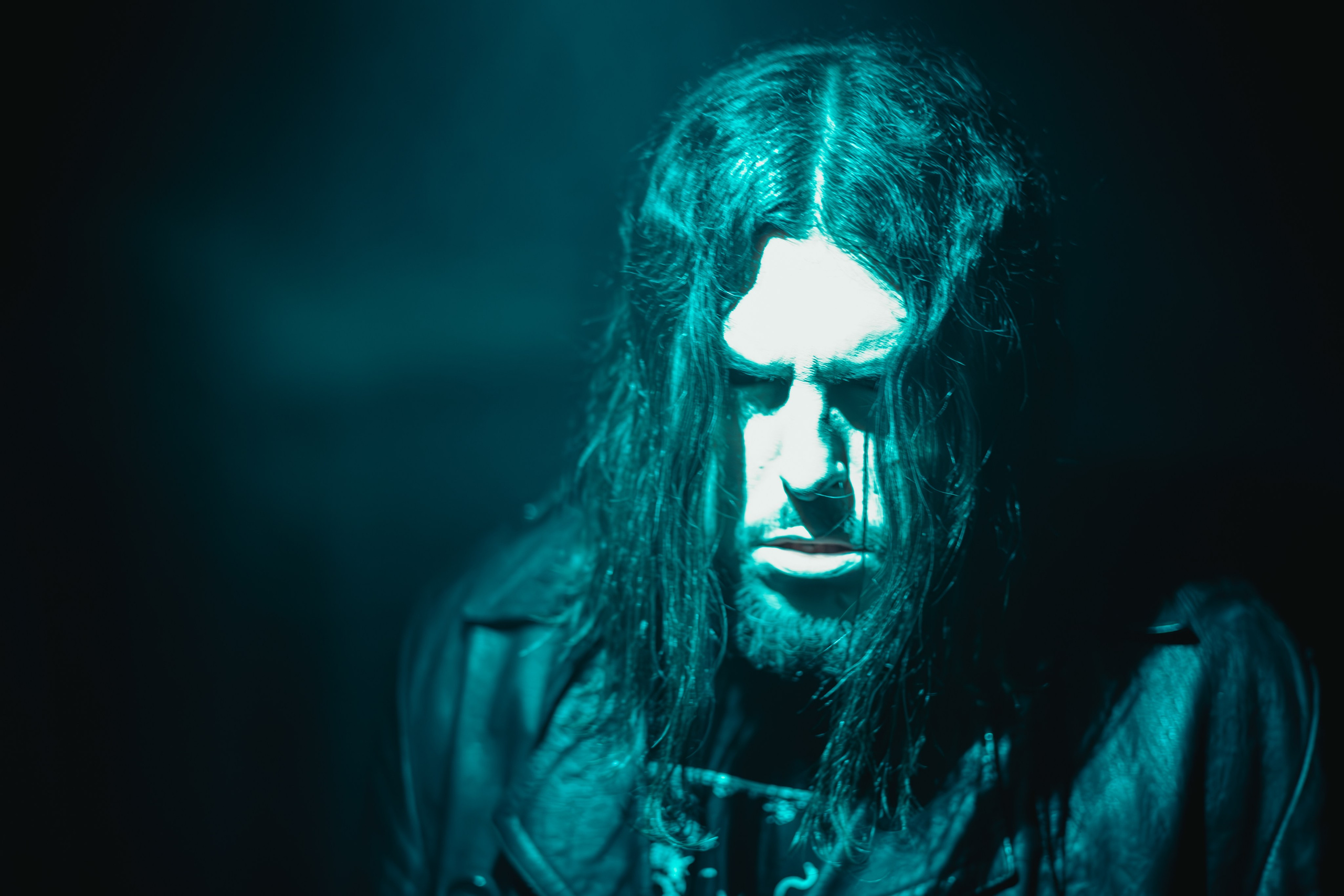 Sagath — Я жду наступления темноты, в объективе Alexander Veselkov. ALEXANDER VESELKOV — ФОТОГРАФ | NFT ARTIST | РЕЖИССЕР I VISUAL ARTIST