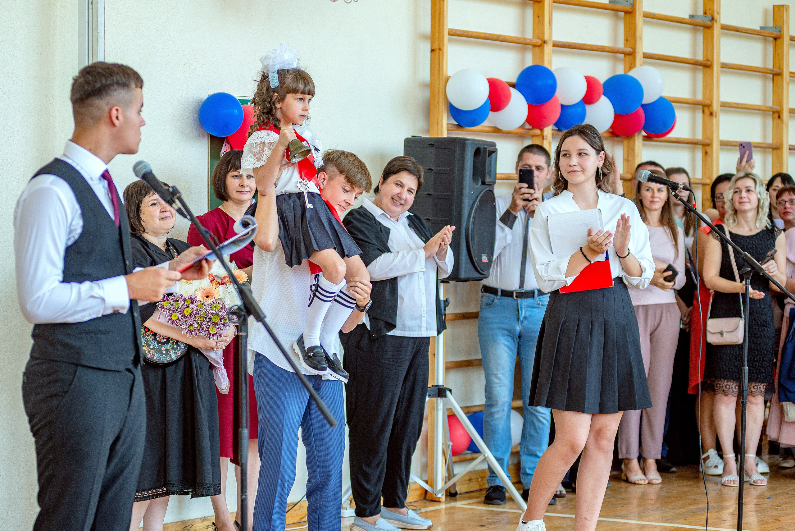 Линейка 2024. Фотограф Галина Лисанова, г. Брянск