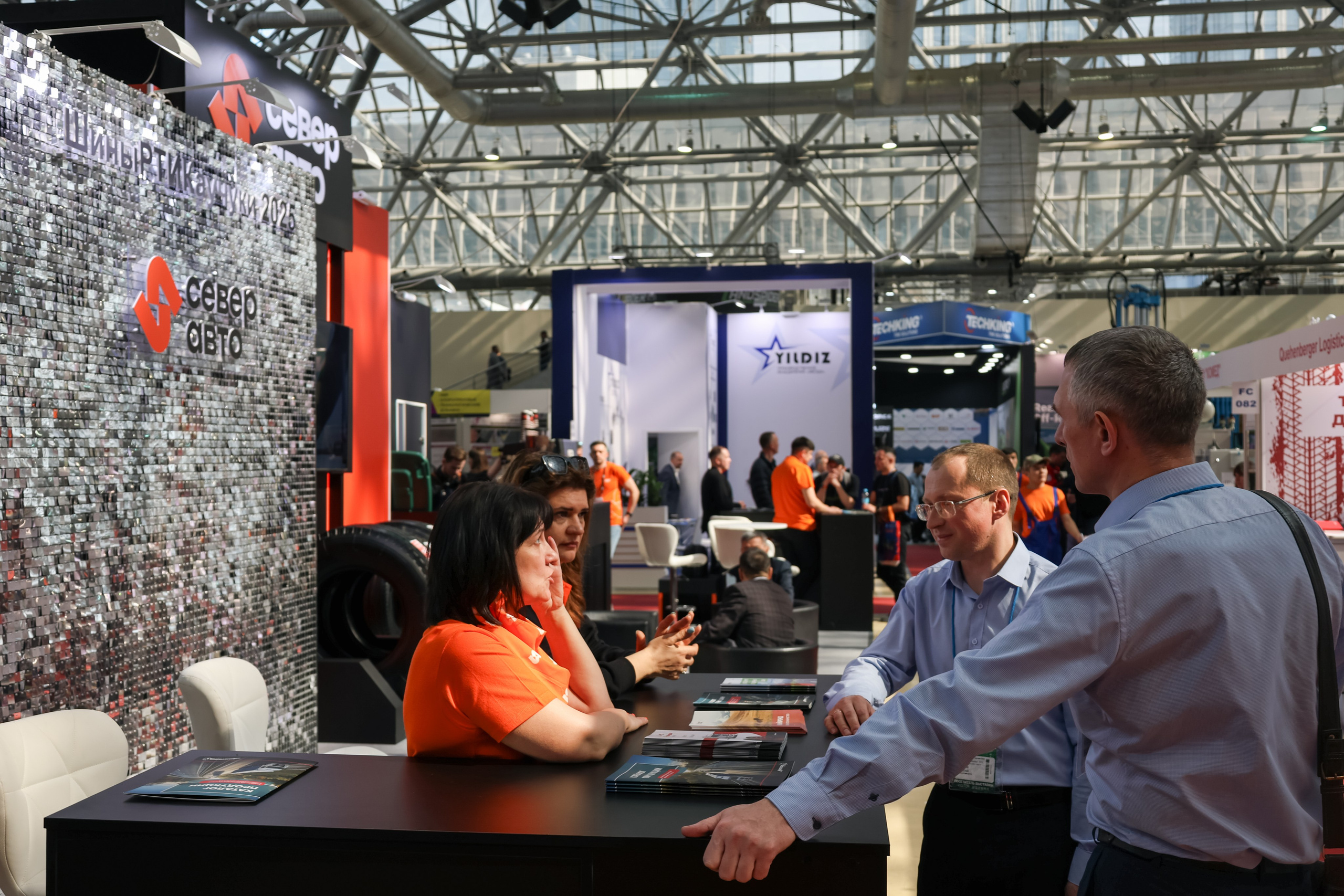 Север Авто, Выставка Экспоцентр. Фотограф и видеограф Анна Домашенко