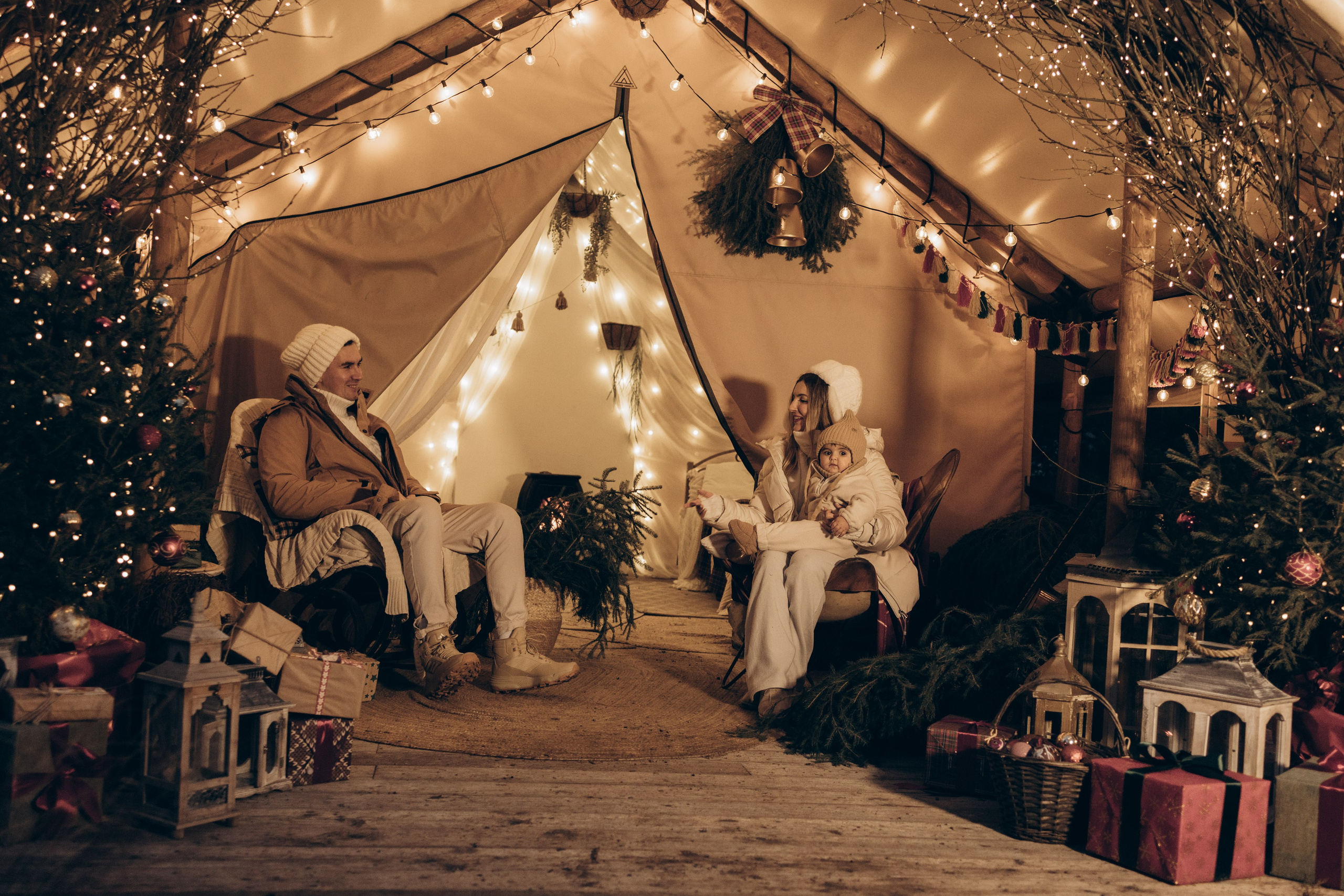 Семейная новогодняя фотосессия в Леона даче. Семейный и детский фотограф в Санкт-Петербурге Павлова Елена