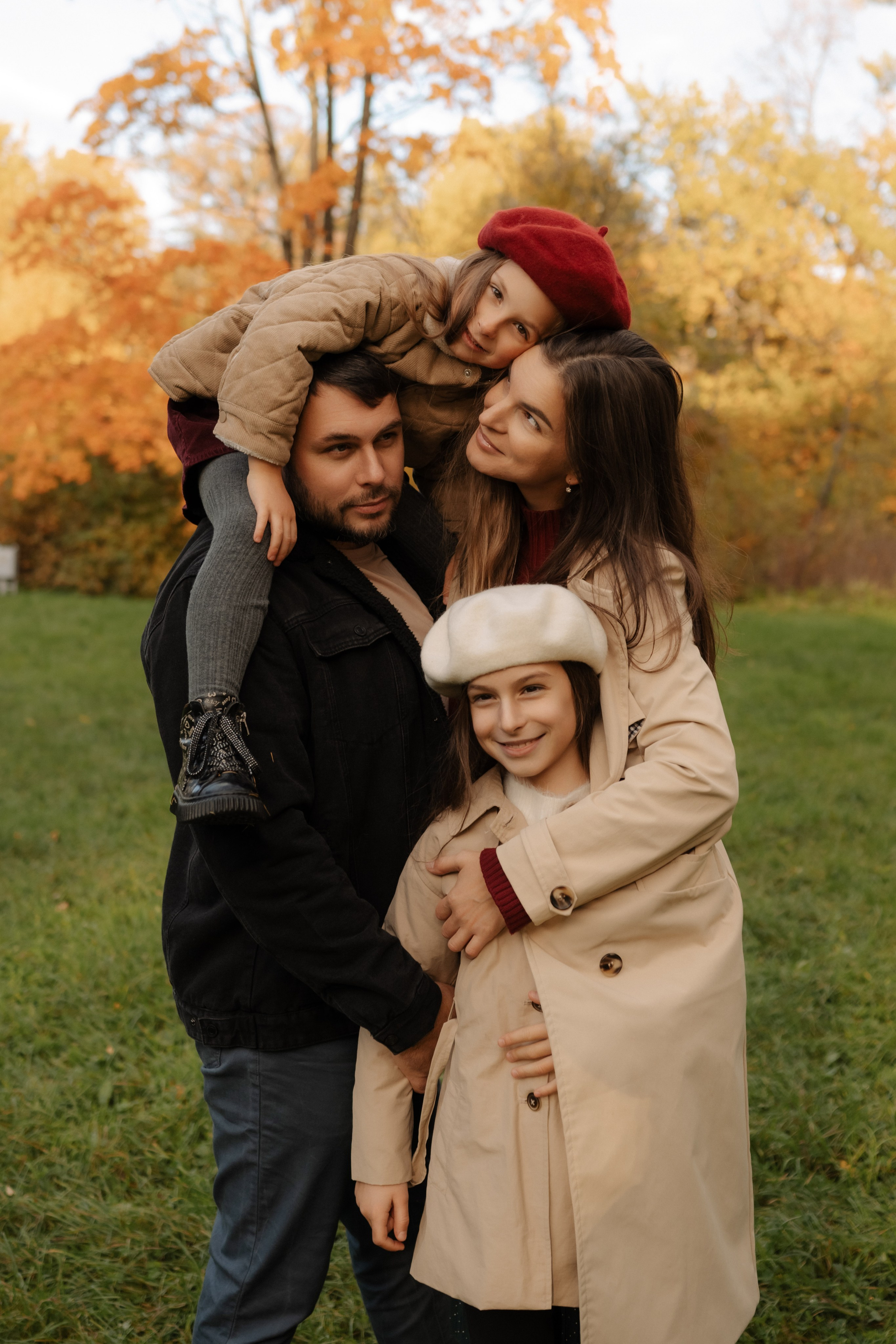 Надя, Женя, Николь и Даша. Дьяконова Валерия семейный и детский фотограф в Санкт-Петербурге