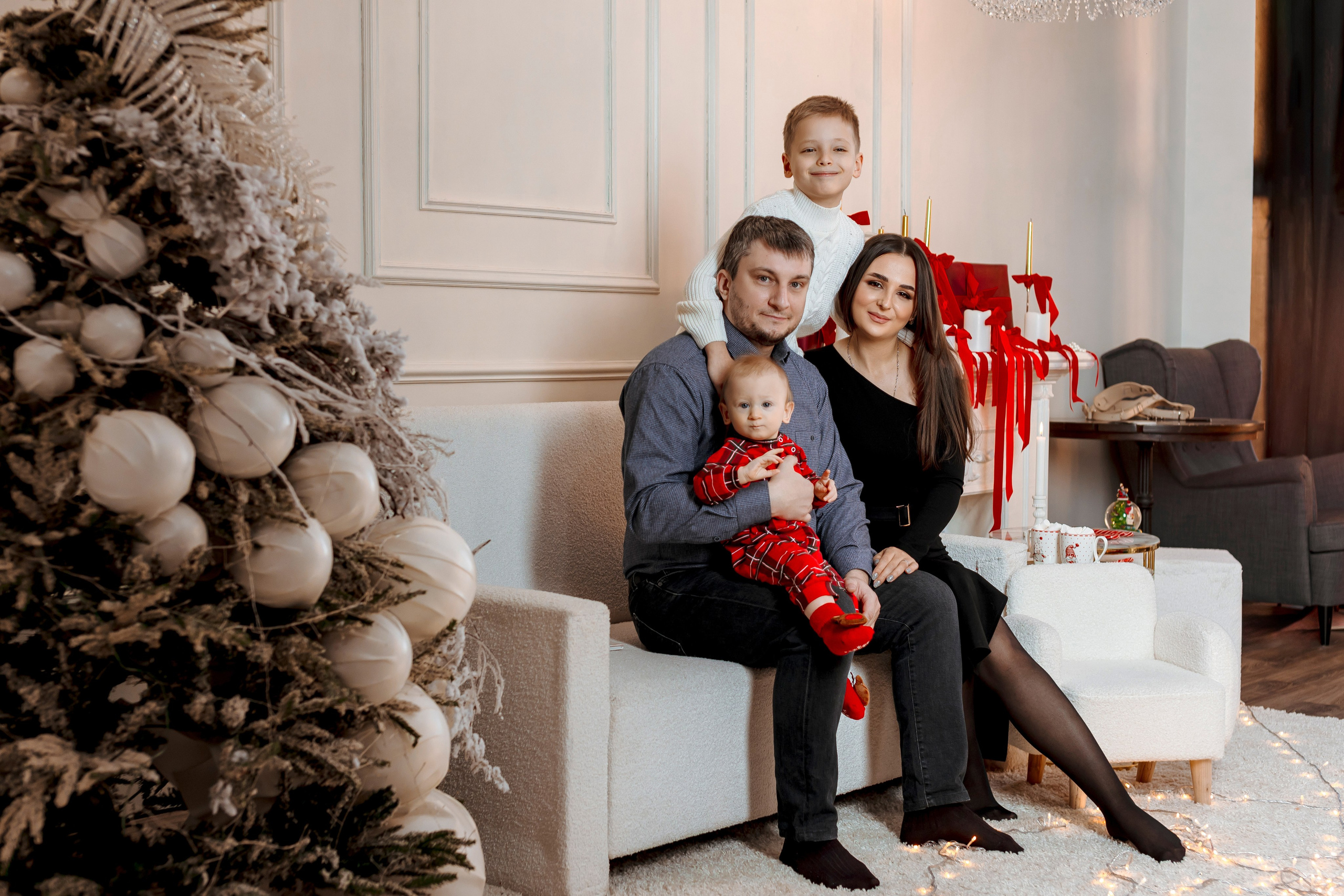 Даша с семьёй. Свадебный и семейный фотограф в Каспийске Алёна Нурмагомедова