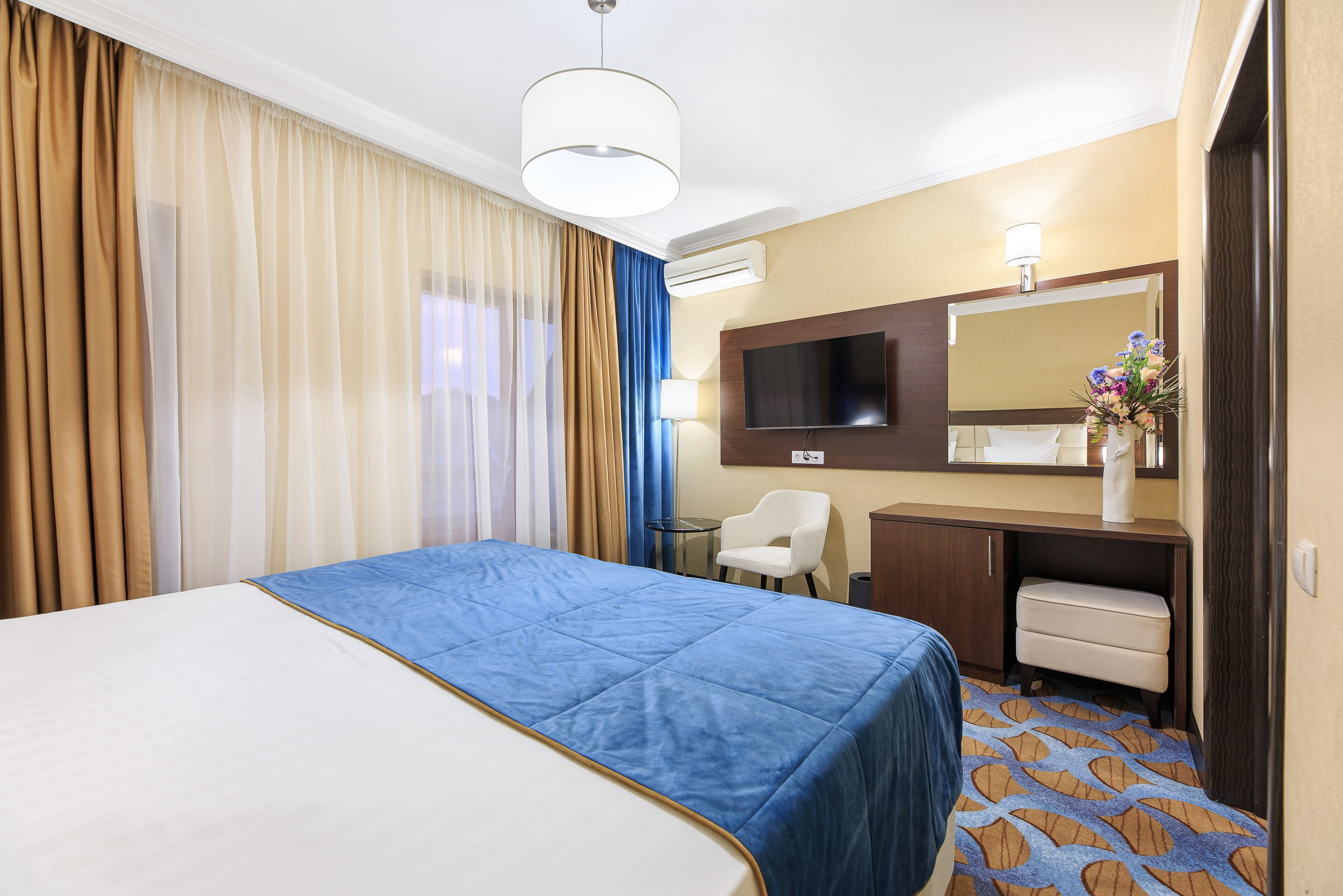 Отель «Тиздар». Профессиональная фотосъёмка интерьеров, предметная фотосессия еды для меню г. Анапа