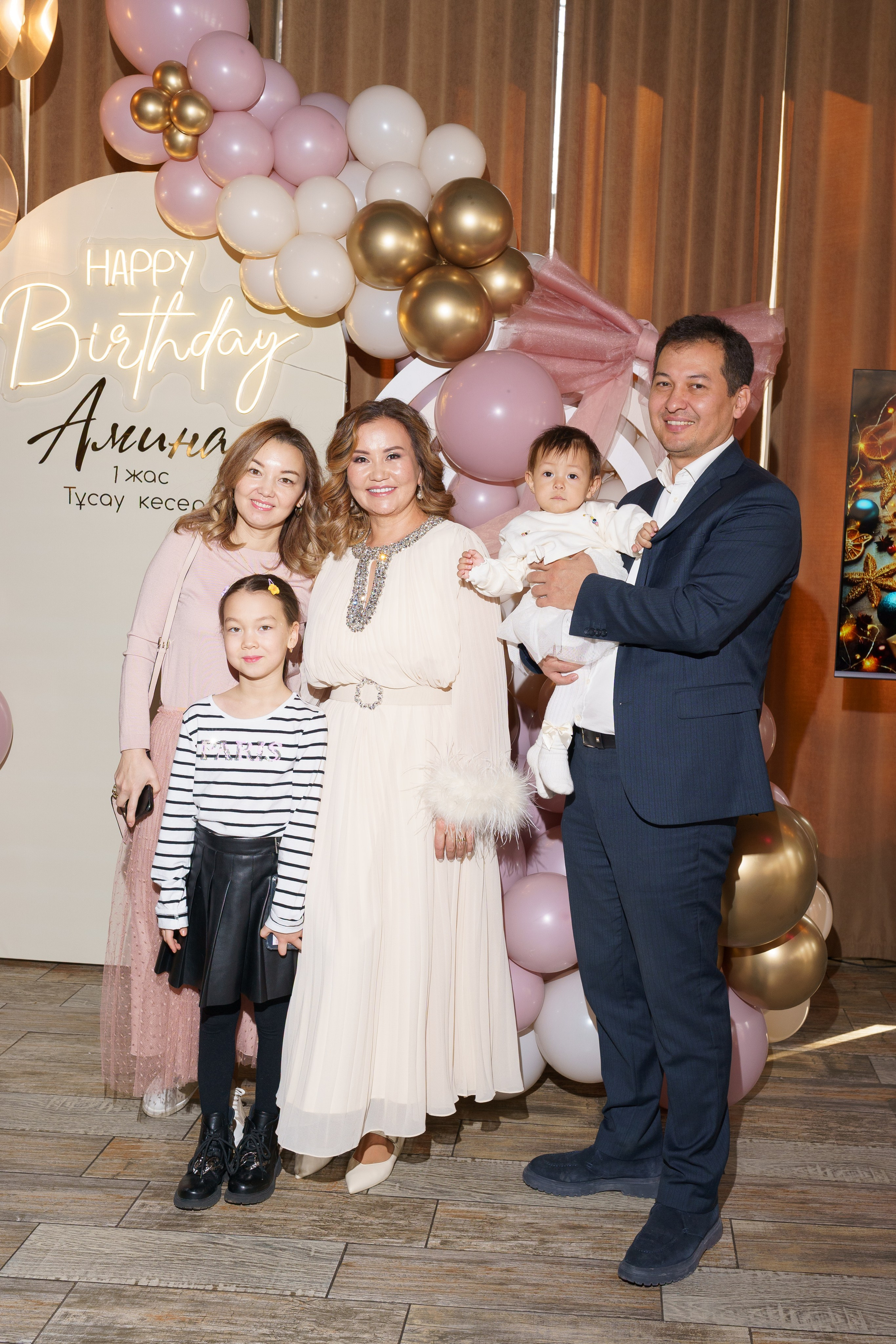Амина — Тұсау кесер — 1 годик малышке
