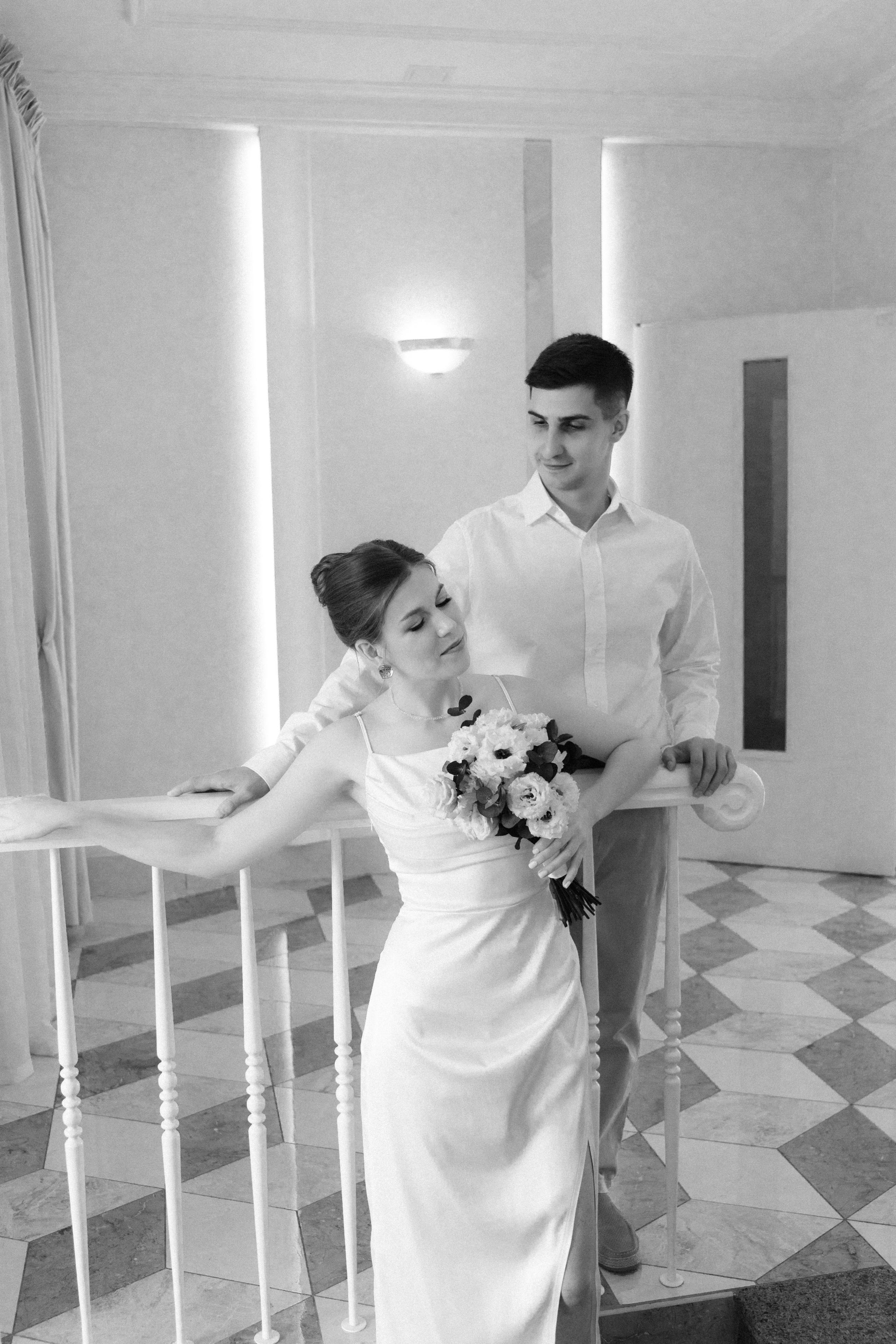 Гайд-путеводитель по Центральному ЗАГСу. Свадебный и портретный фотограф в Новосибирске Любовь Исакова