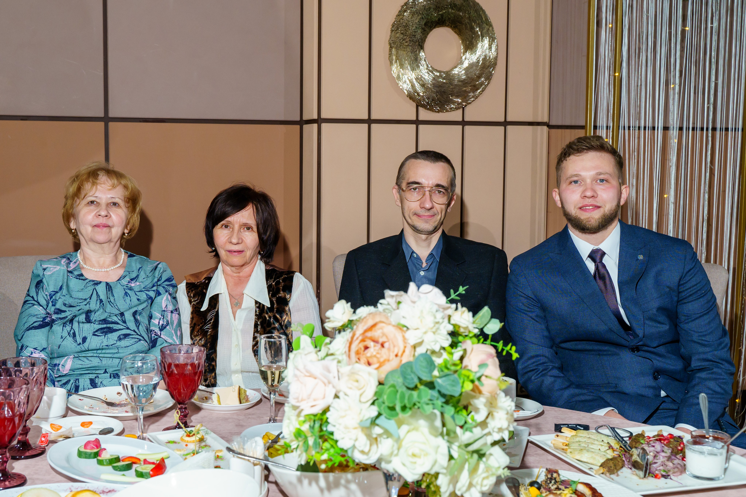 Свадьба Дмитрия и Дарьи (Банкет). Фотограф в Екатеринбурге Юрий Кутаев