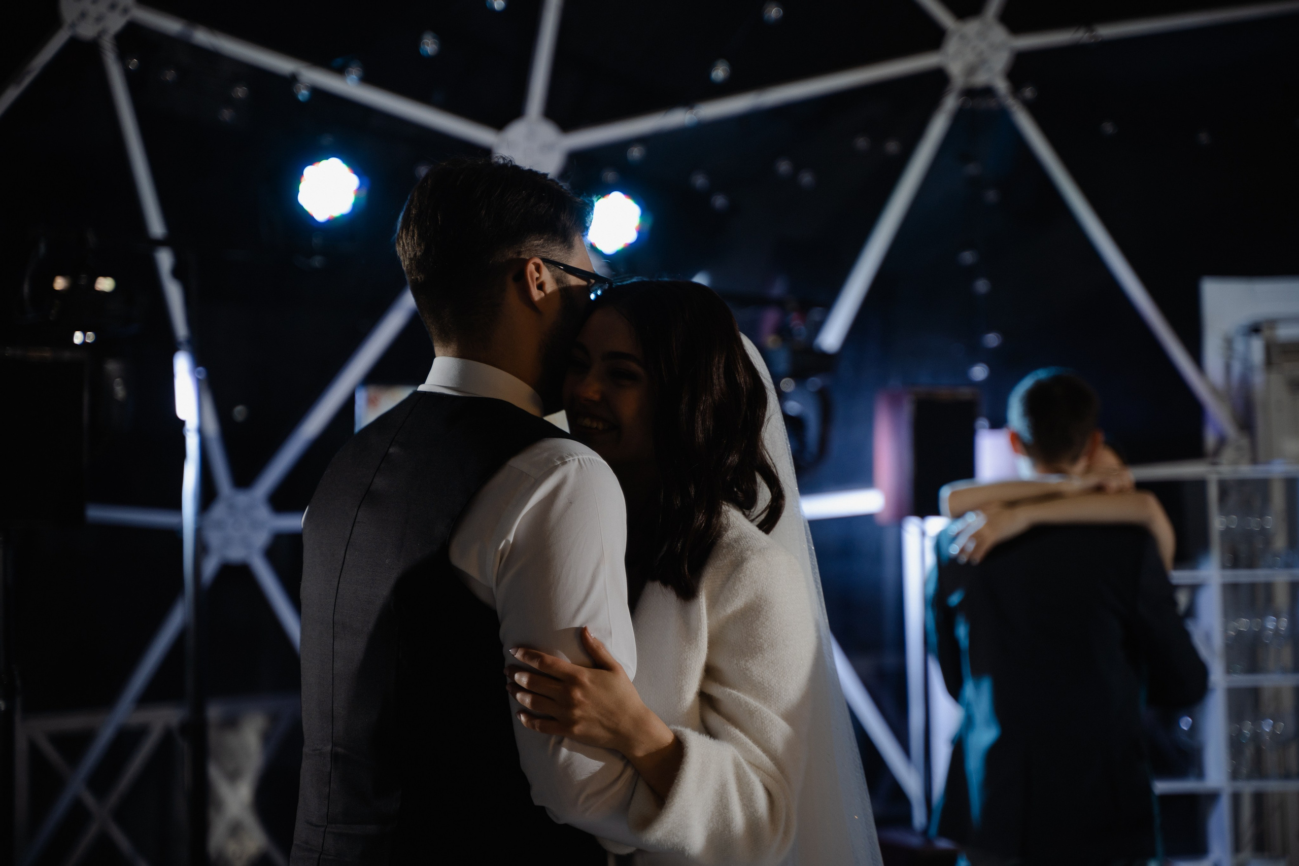 Ксения и Василий. Хвоя. Фотограф Аля Овчарова