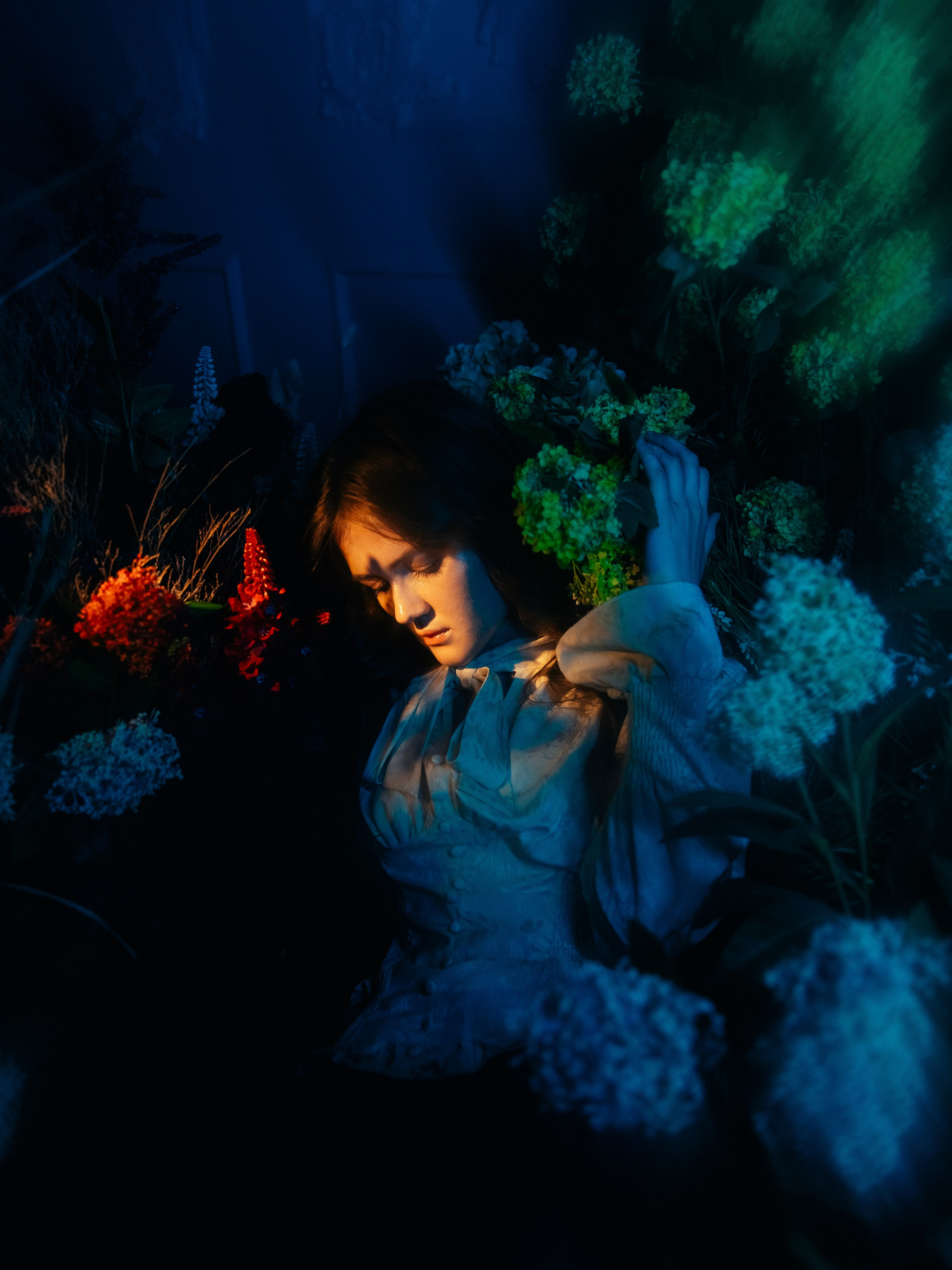 Портретная фотосессия с цветным светом в Новосибирске — Роман Лахмыткин