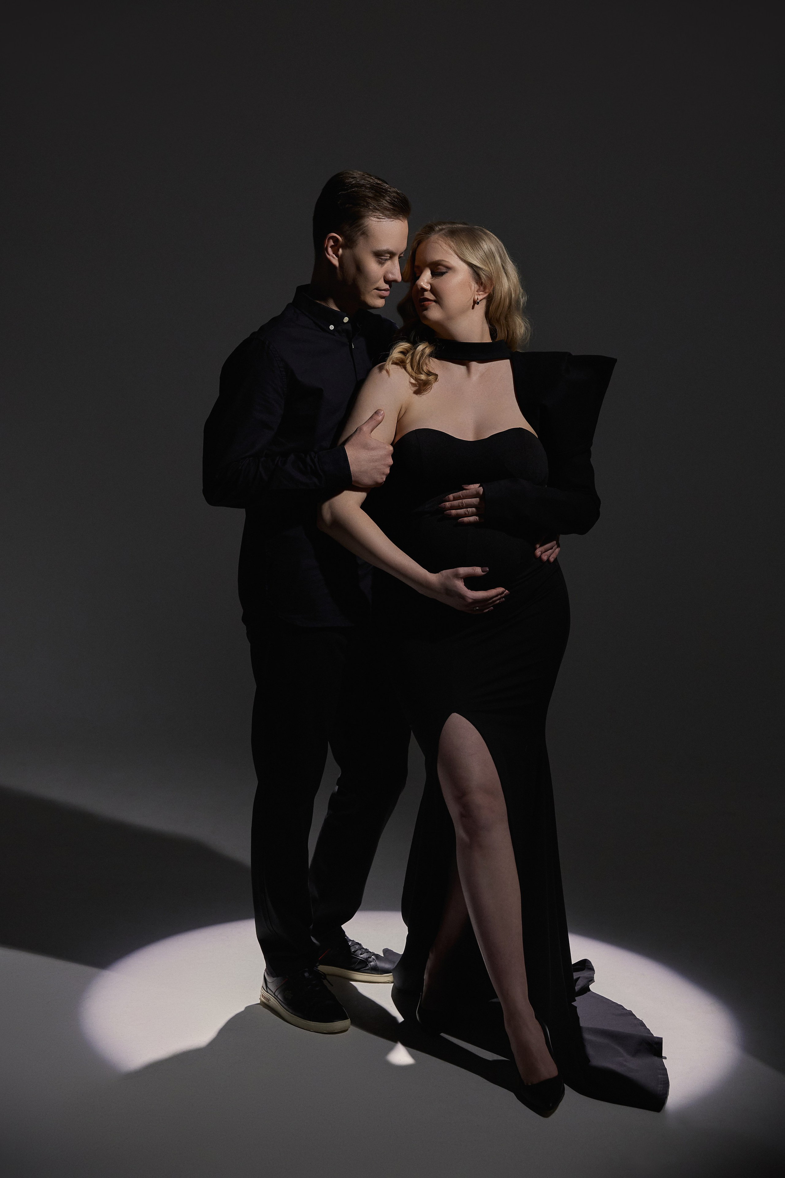 Беременность Евгении. Фотограф в Твери Helga J. Fox