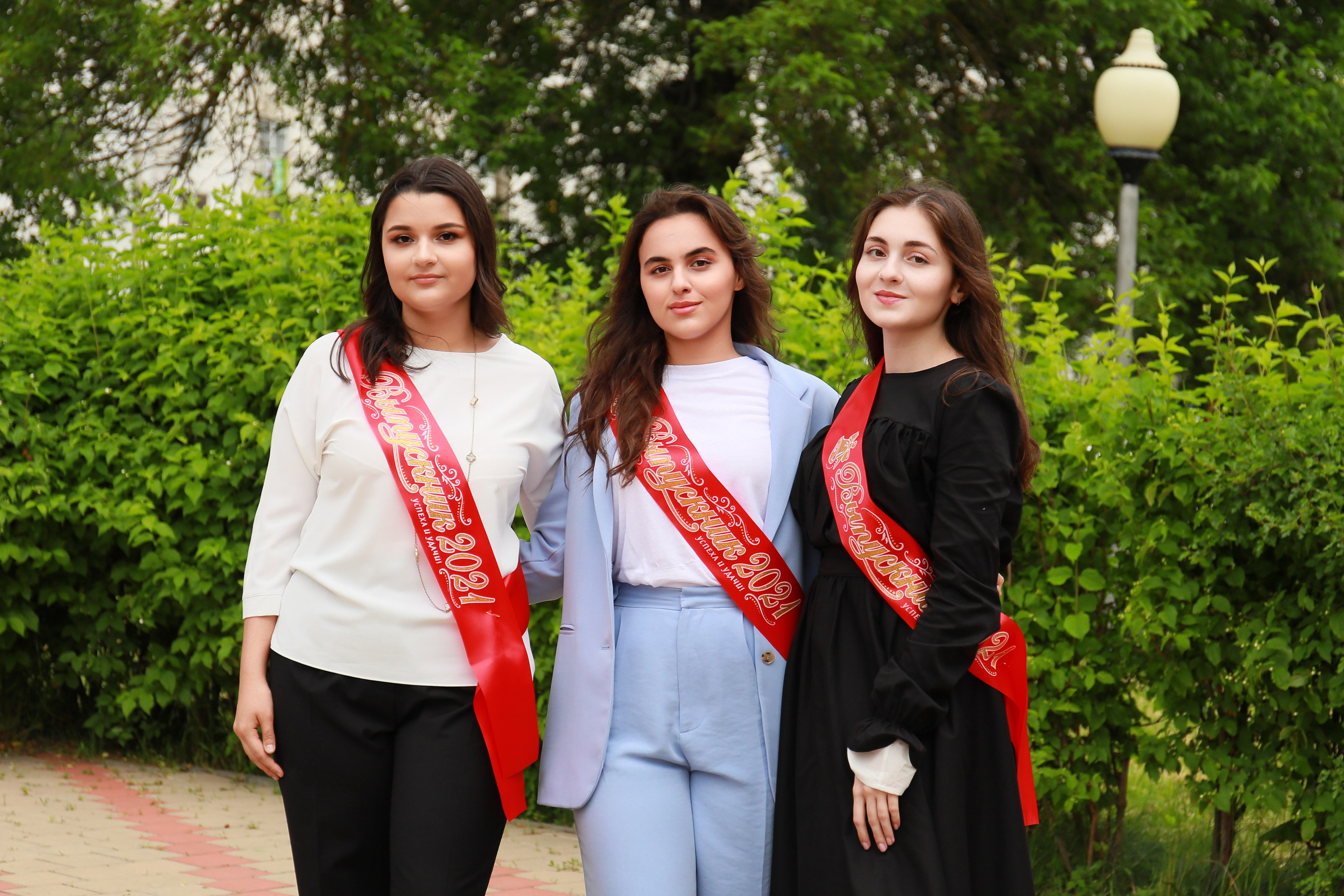 Последний звонок (Школа 2). Детский семейный фотограф Краснодар