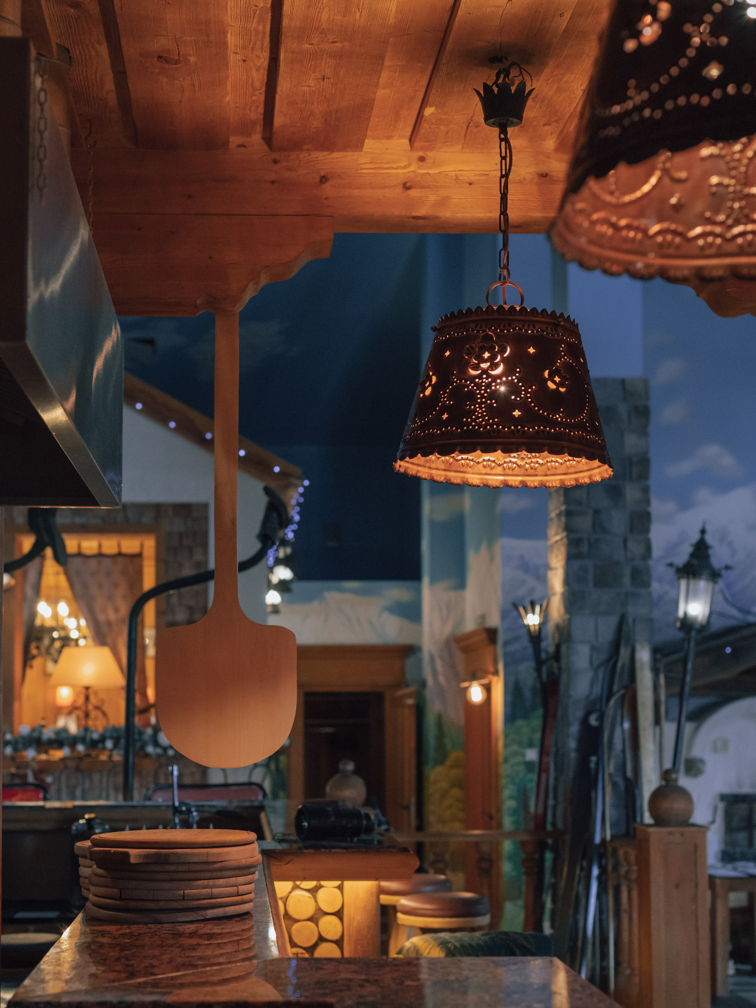 Ресторан «Шале» на курорте Газпром Поляна. Репортажный фотограф в Красной Поляне и Сочи Павлюченко Екатерина