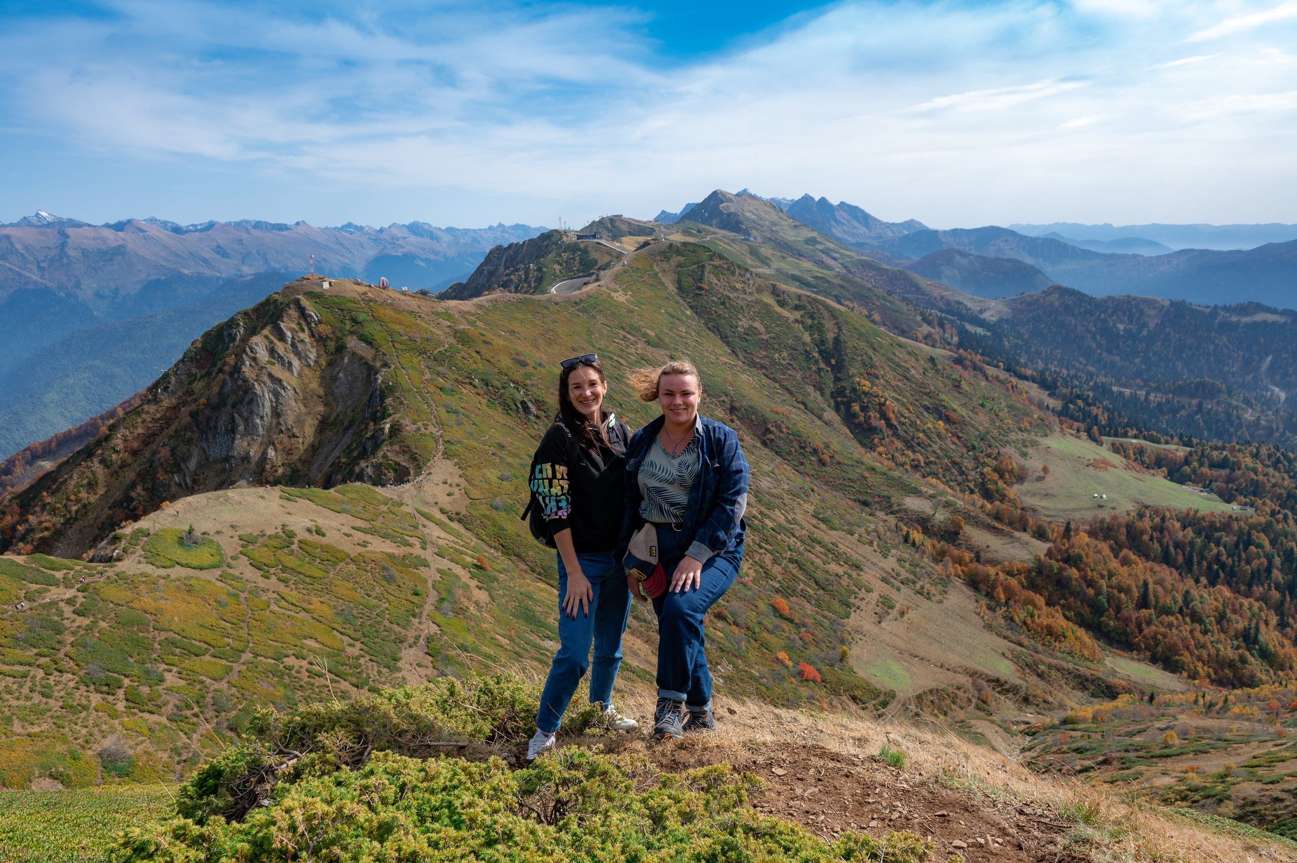 Хайкинг по трем курортам Красной Поляны 2022. Репортажный фотограф в Красной Поляне и Сочи Павлюченко Екатерина