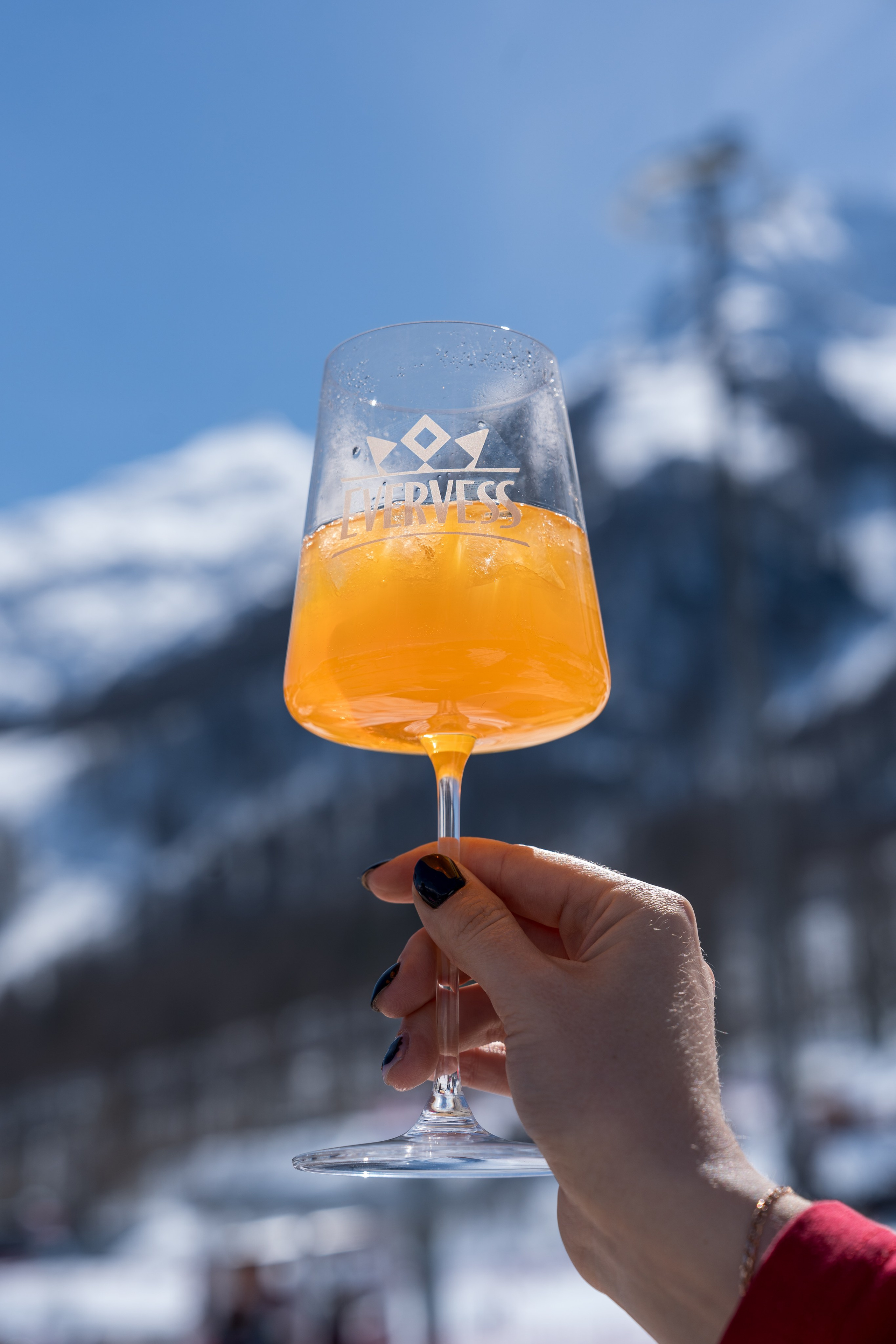 Компания «EVERVESS»: отчет с точек продаж на курортах Красной Поляны. Репортажный фотограф в Красной Поляне и Сочи Павлюченко Екатерина