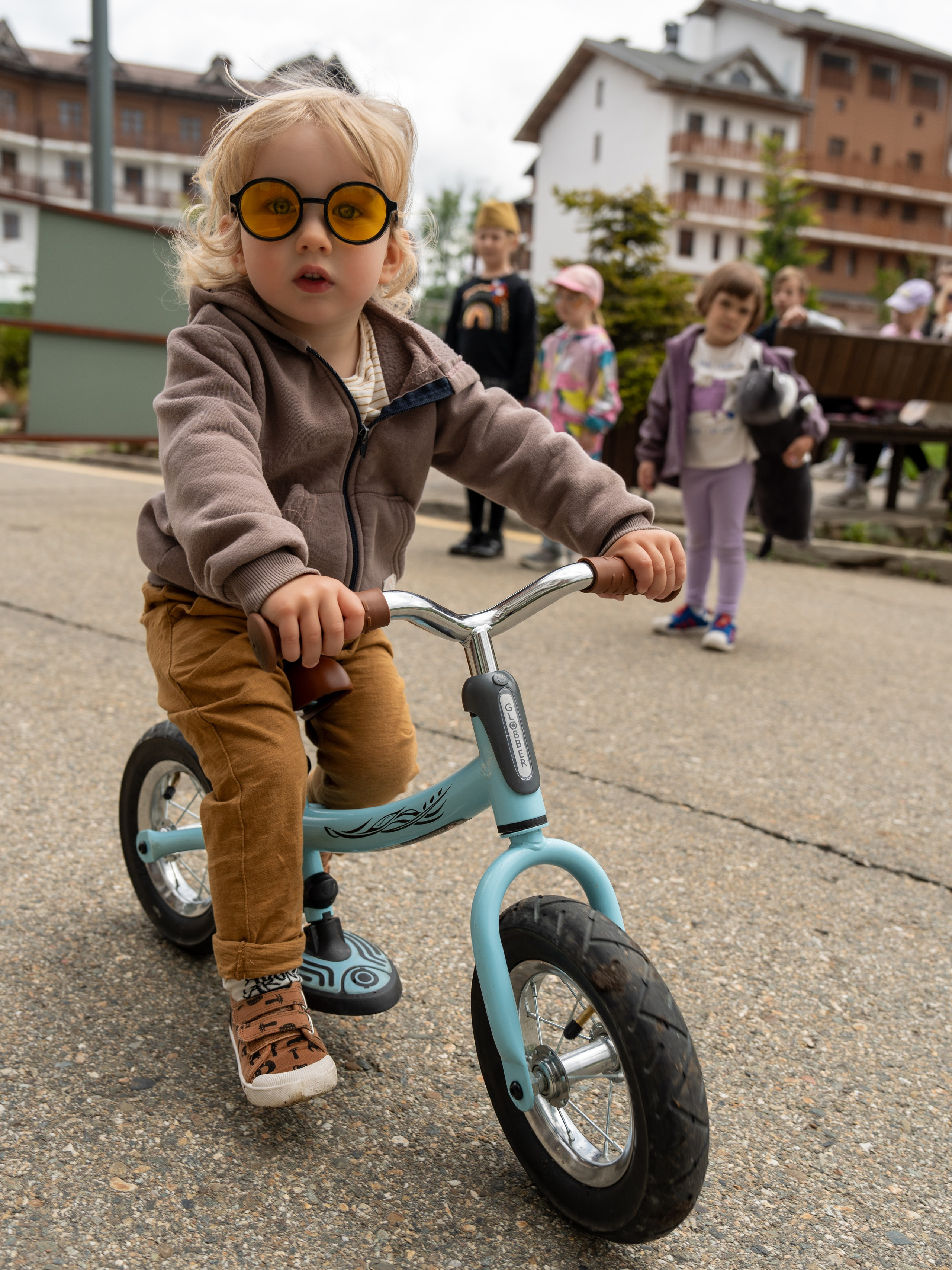 Шествие бессмертного полка 9 мая 2024 Rosa Springs. Репортажный фотограф в Красной Поляне и Сочи Павлюченко Екатерина