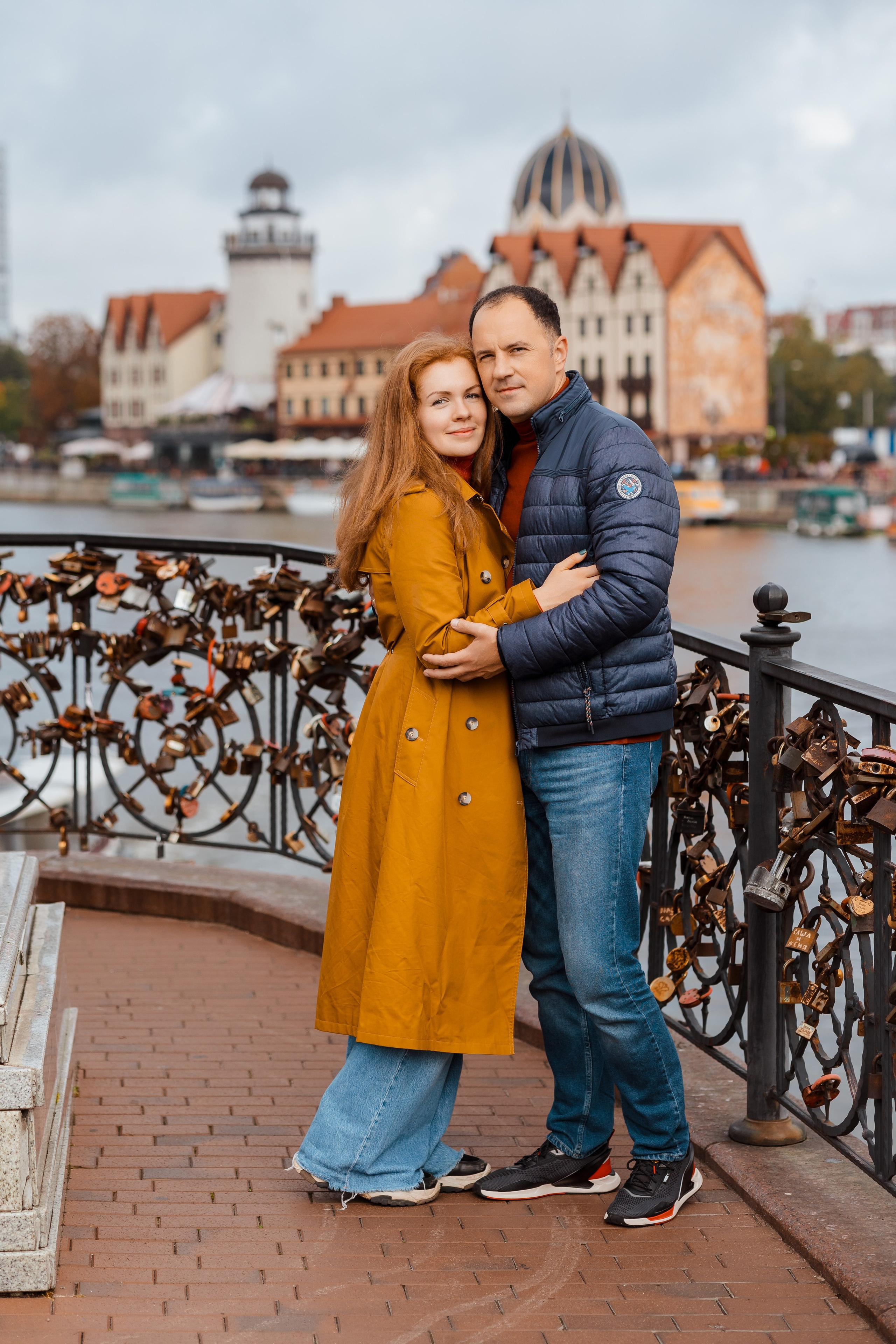 Семейная Рыбная деревня, остров Канта осень. Фотограф в Калининграде свадебная фотография, репортажная, фотосессии