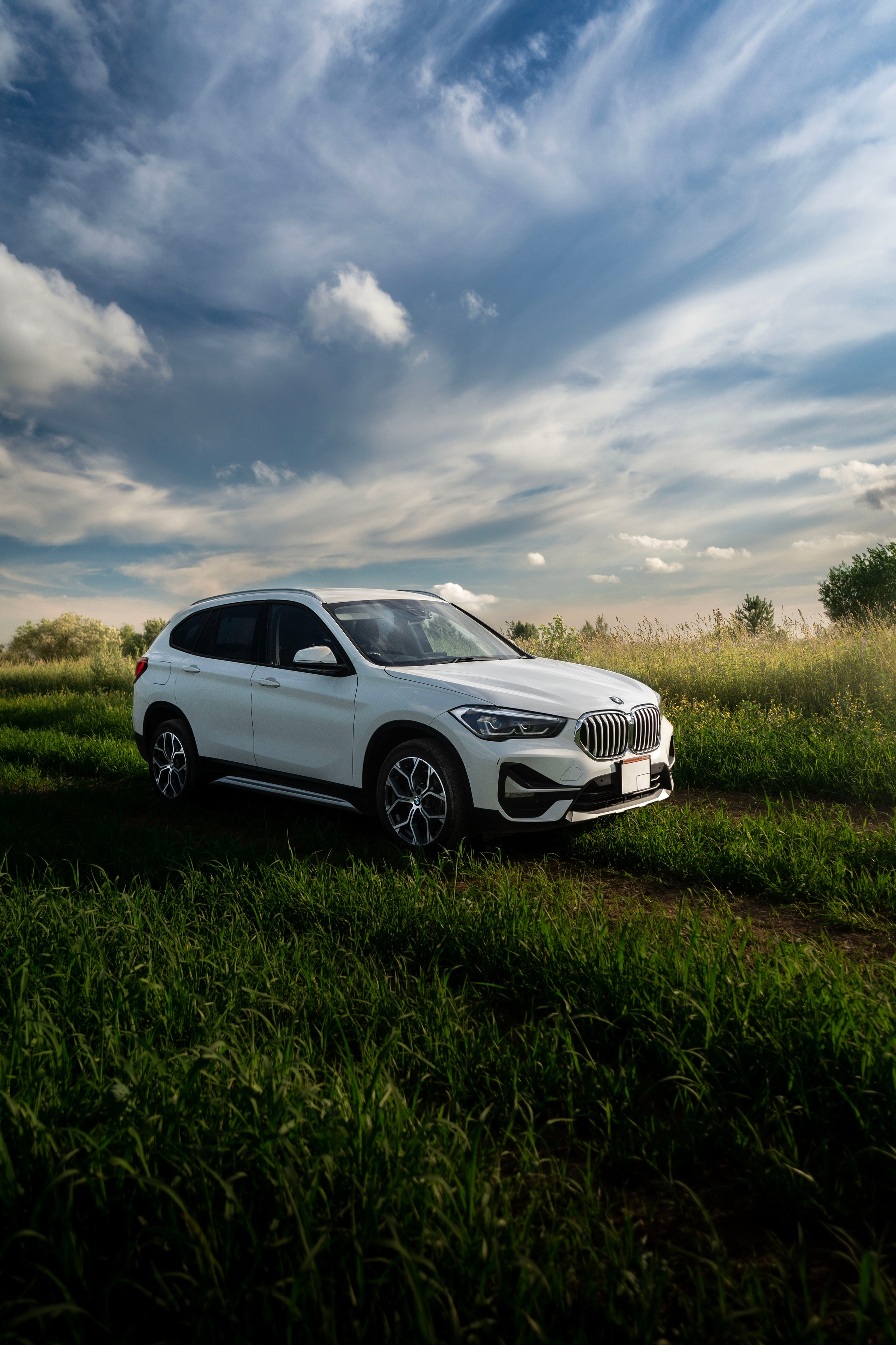 BMW X1. Автомобильный фотограф 3VIPHOTO #Томск