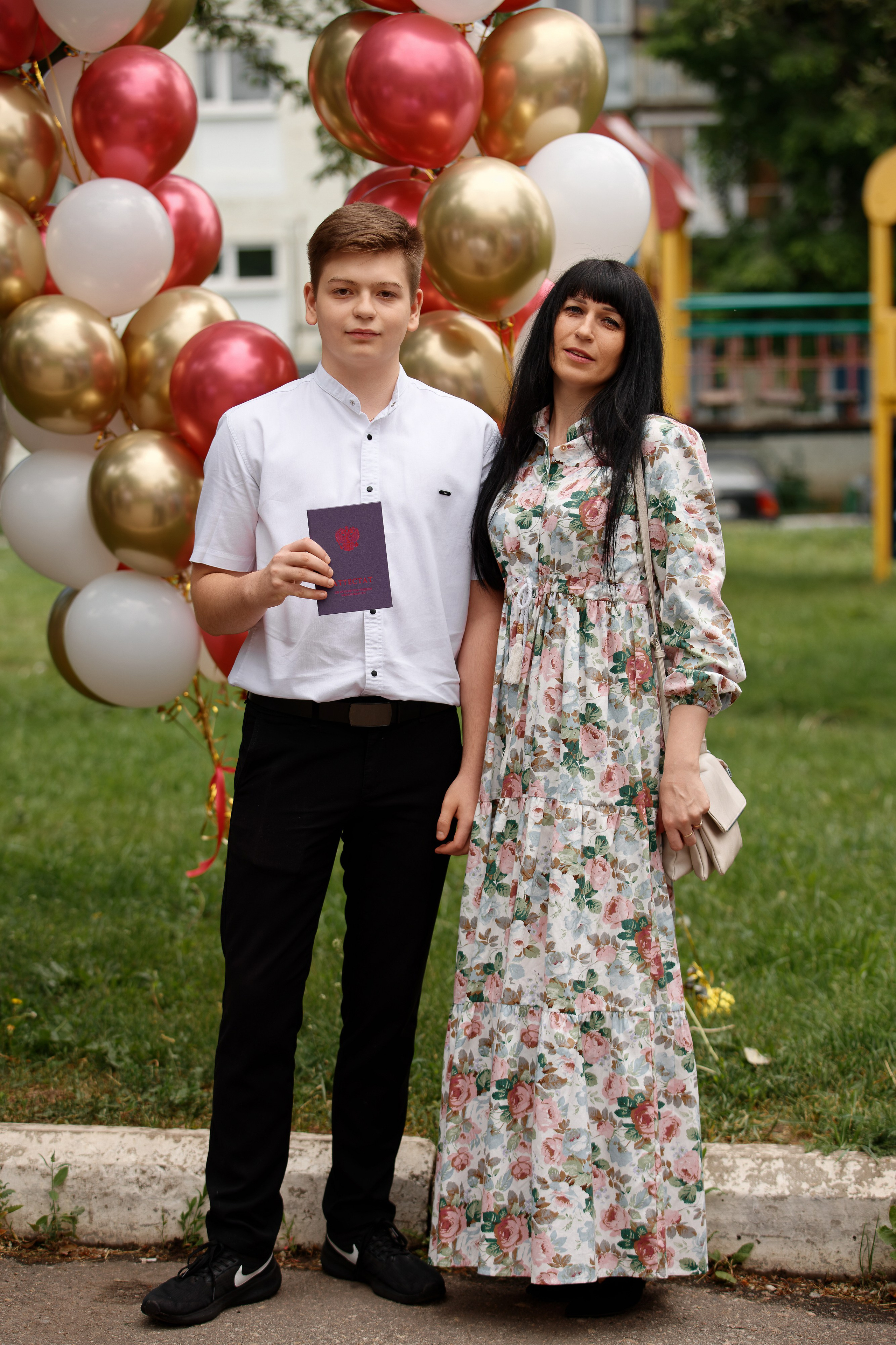 Вручение аттестатов Школа № 57. Семейный фотограф — Макс Белогрудов