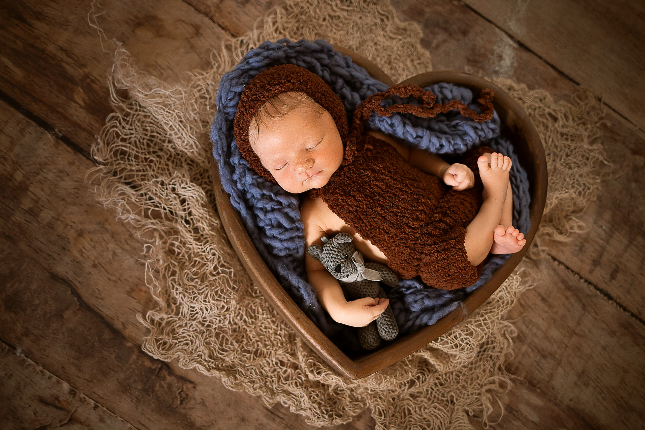 Фотосессия новорожденного. Фотограф новорожденных в Новосибирске