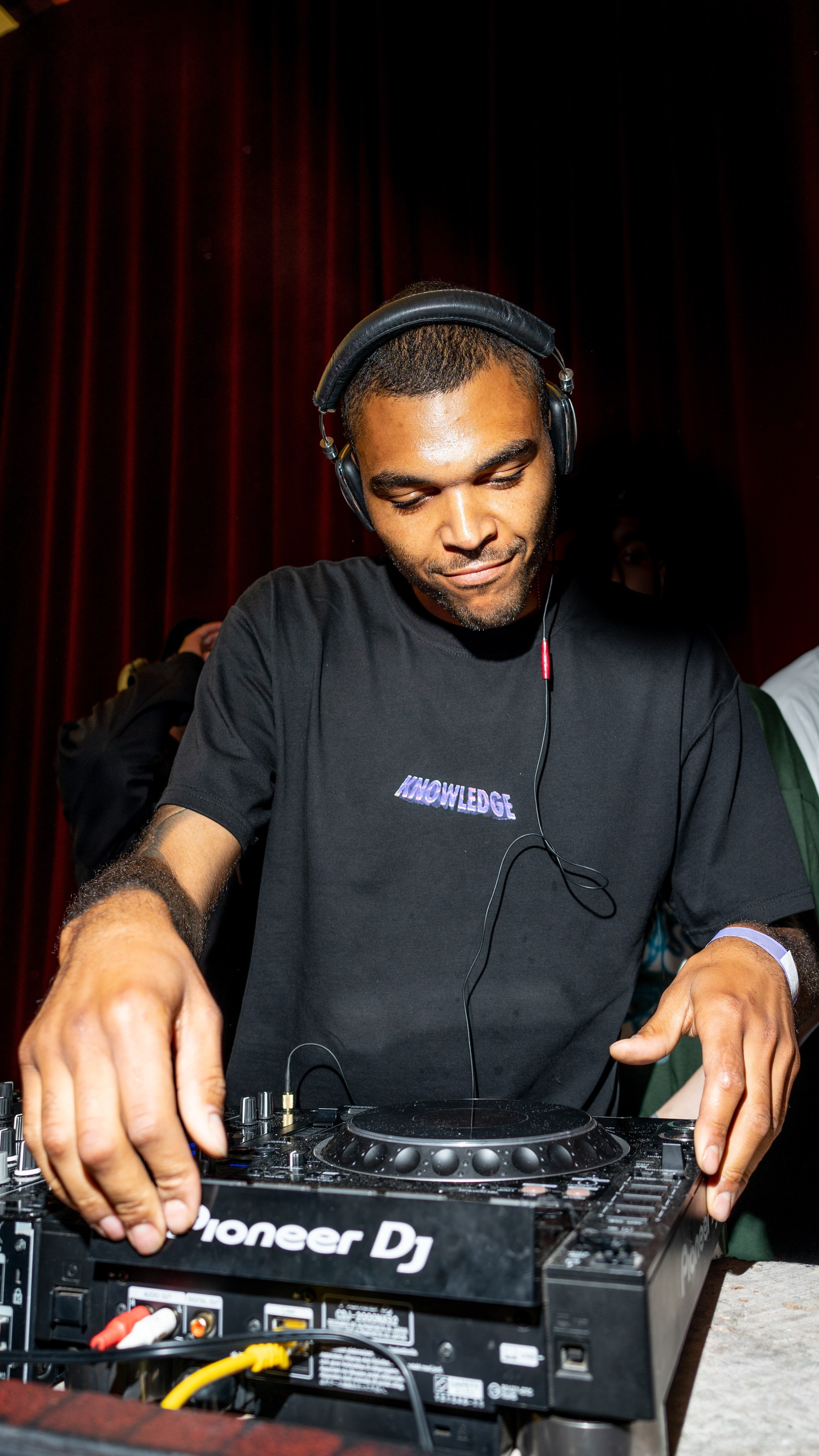 Plast X Vibe Room. Коммерческий и репортажный фотограф в Санкт-Петербурге — Туся Сушка