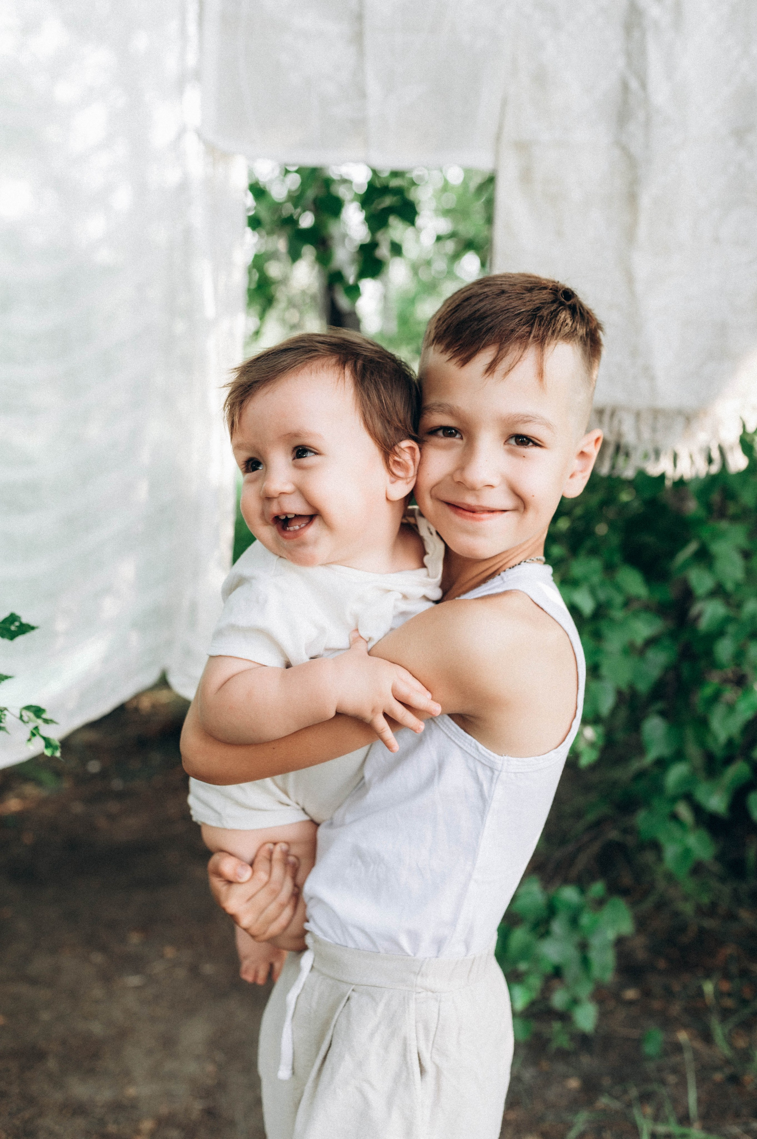 Карим, Надя, Матвей и Мирон. Свадебный и семейный фотограф в Чите Юлия Оранская