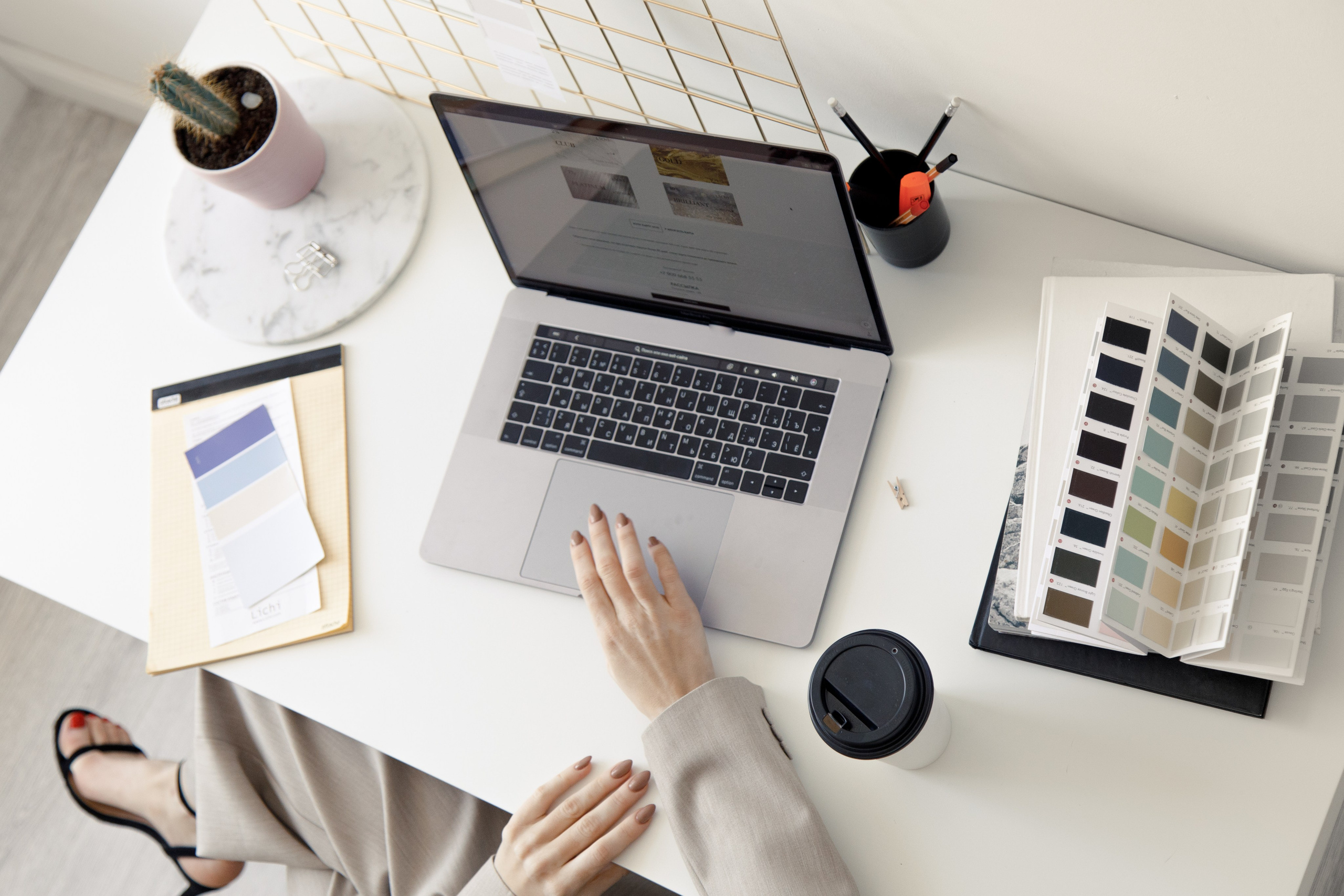 Бизнес съемка для разделов сайта бренда Lichi. Фотограф в Санкт-Петербурге и Москве