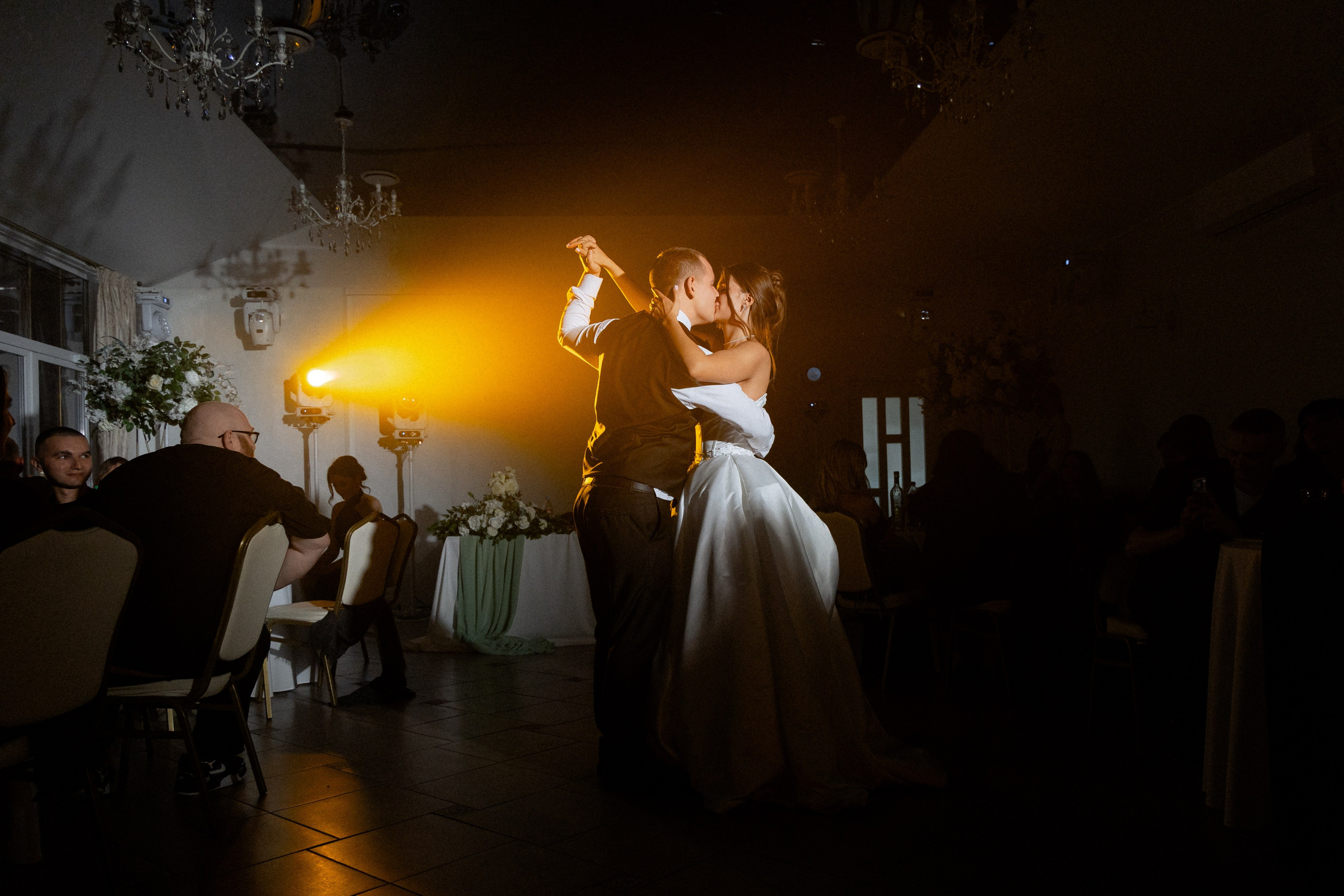 Свадебная фотосессия Анастасии и Игоря в Усадьбе Легенда. Свадебный фотограф в Минске/Беларуси Сергей Спиридонов