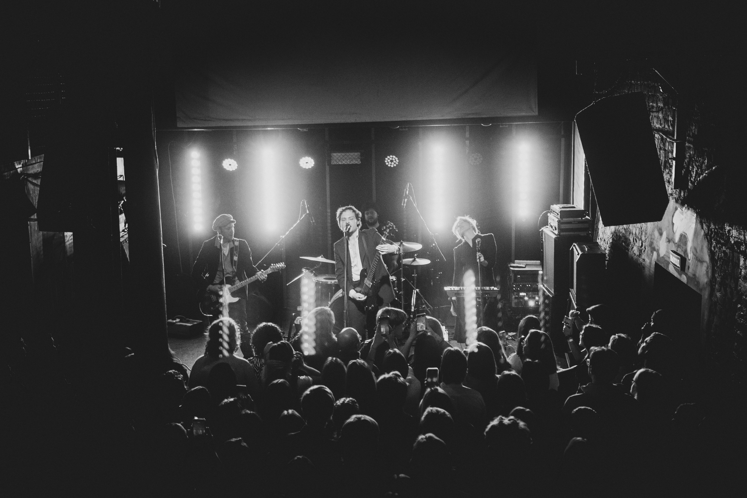 Диктофон. Фотограф для музыкантов, фотограф на концерт, концертный фотограф, съемка концерта, бэкстейдж фотограф