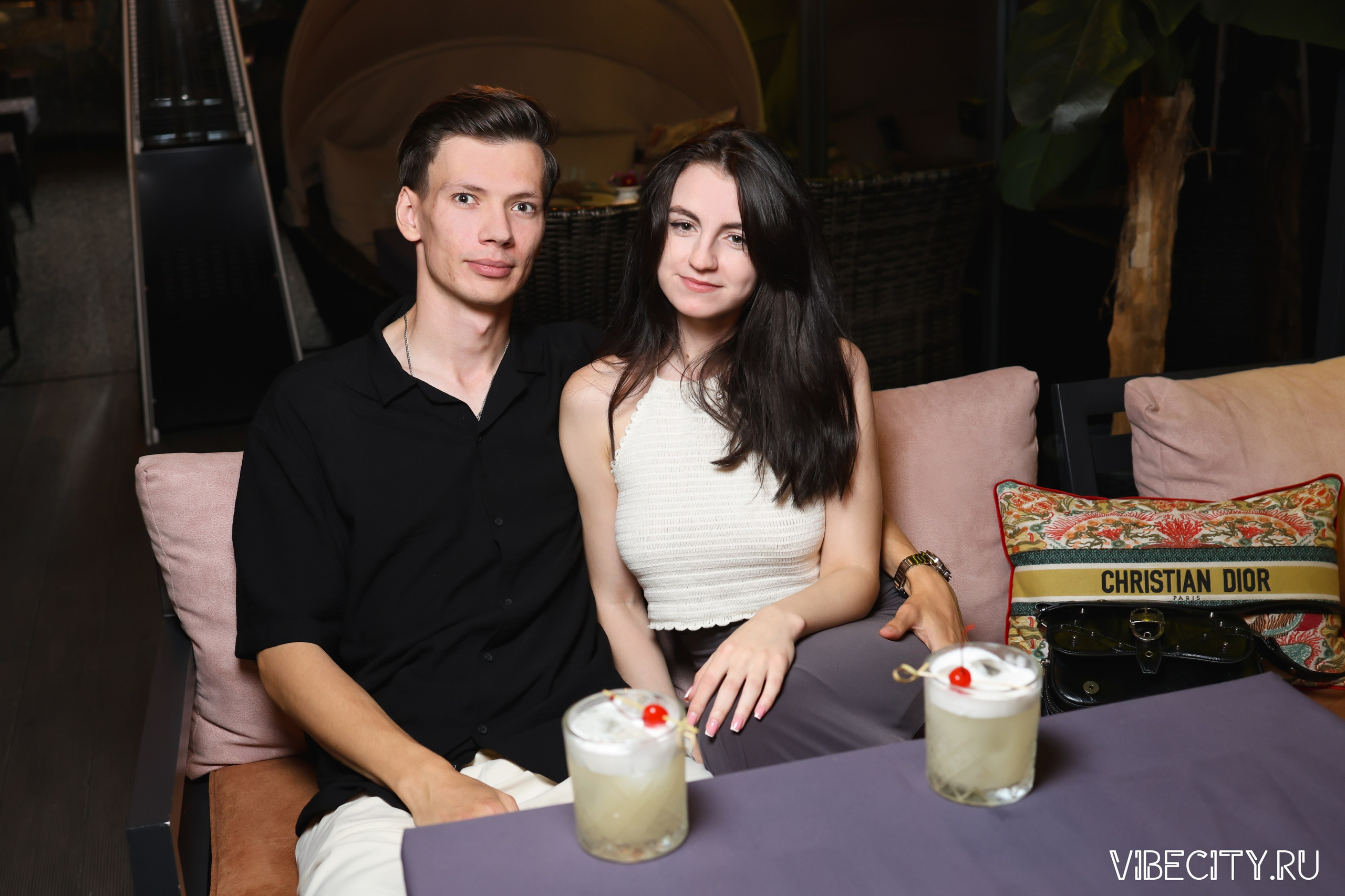 DOUBLE U. VIBECITY.RU Вайб Сити Ру Фоторепортажи Фотоотчеты Калининград