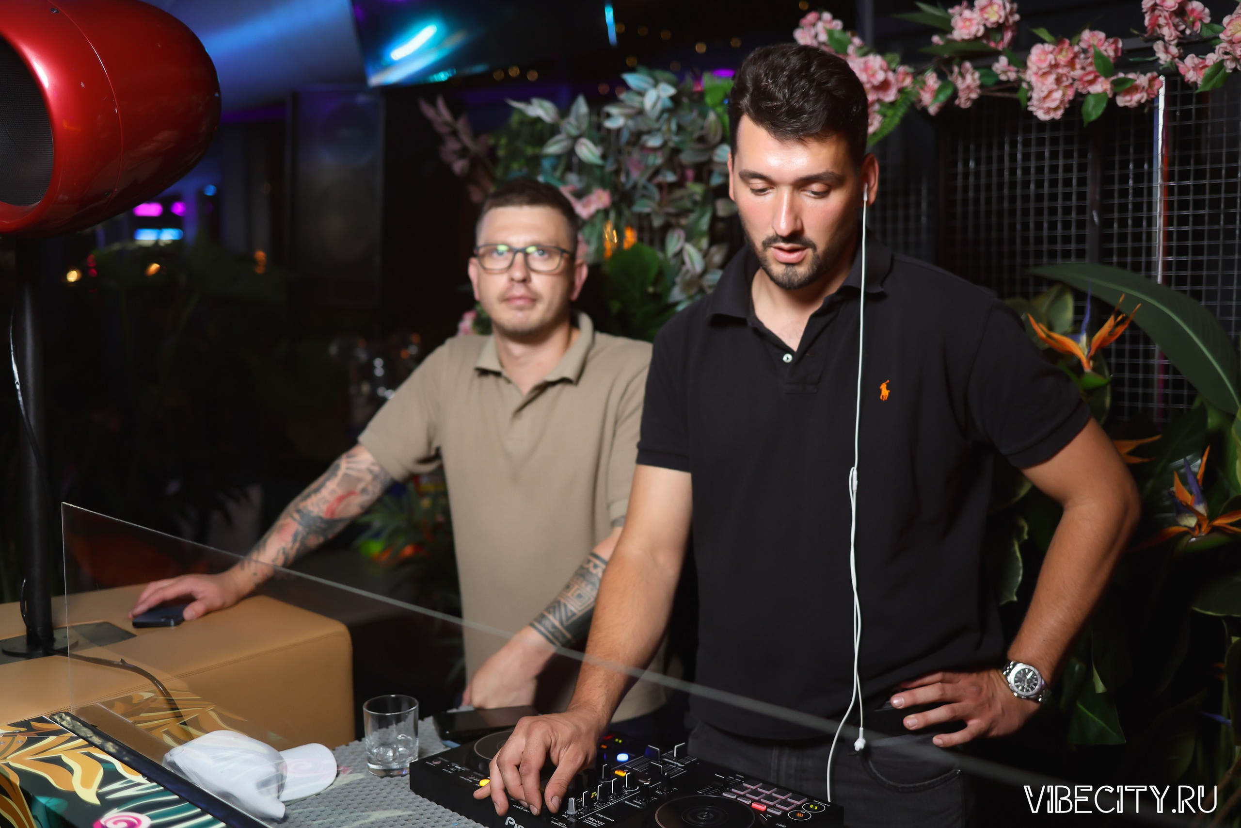 DOUBLE U. VIBECITY.RU Вайб Сити Ру Фоторепортажи Фотоотчеты Калининград