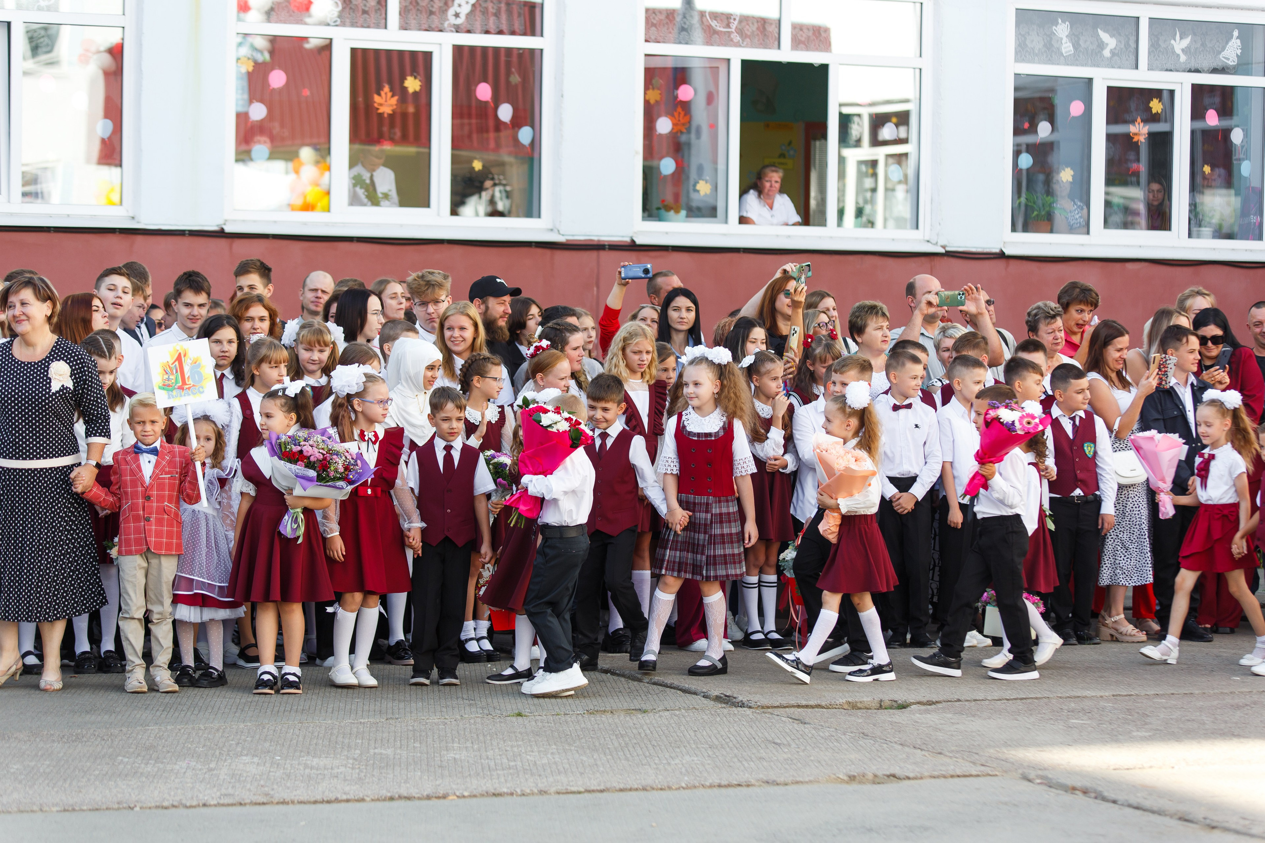 01 СЕНТЯБРЯ 2024 (МБОУ г. Мценска «Средняя школа № 9»). Профессиональный фотограф в Мценске и Орловской области