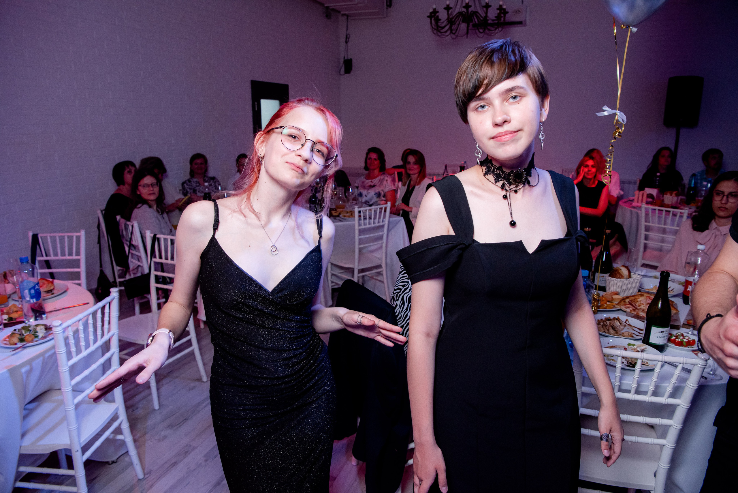 30 Школа. Вручение и Банкет. ДК Юбилейный и Банхоф. Фотограф в Волгограде и Волжском Александр Горбань