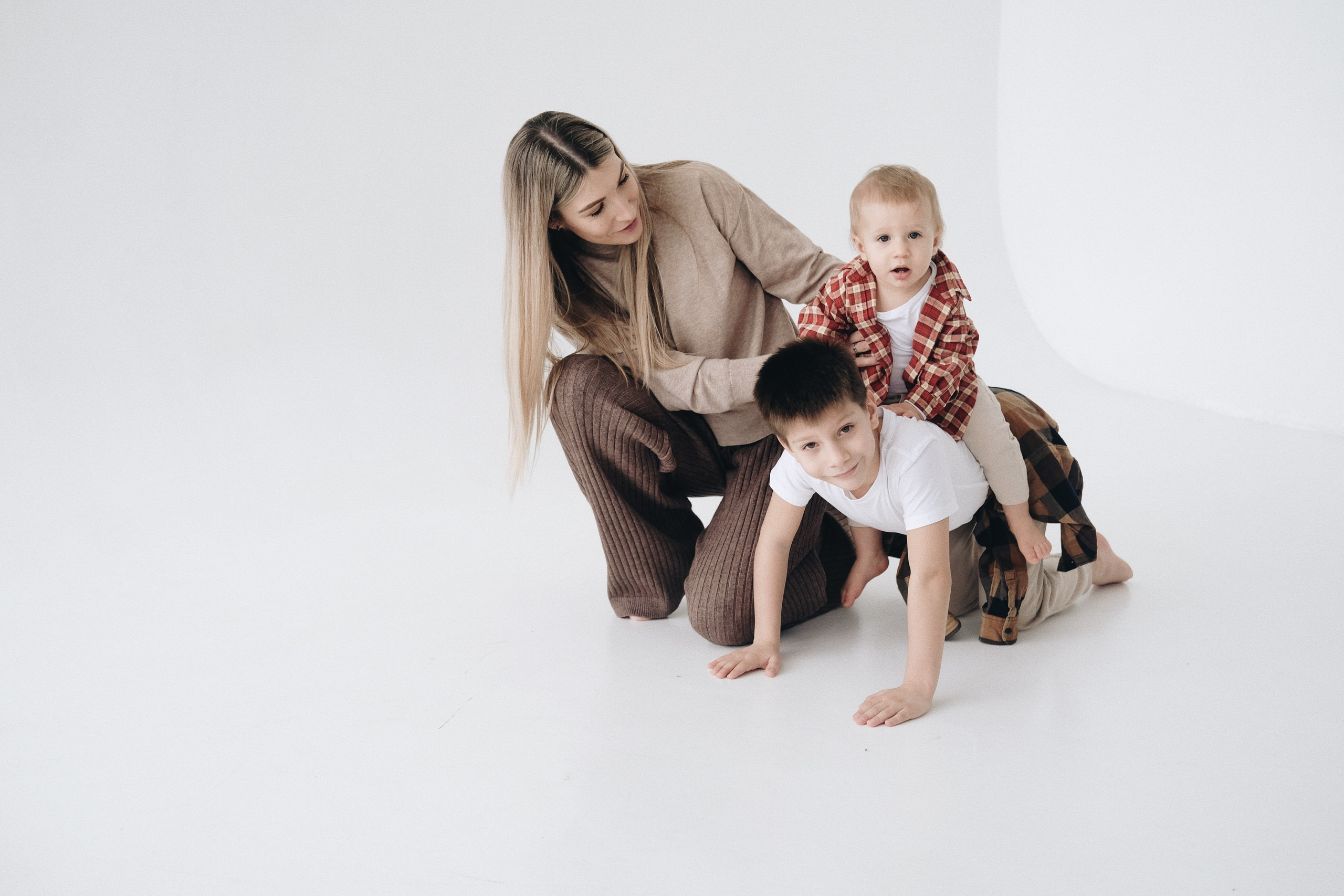 КАТЯ С ПАРНЯМИ. КРИСТИНА ГУСЬКОВА