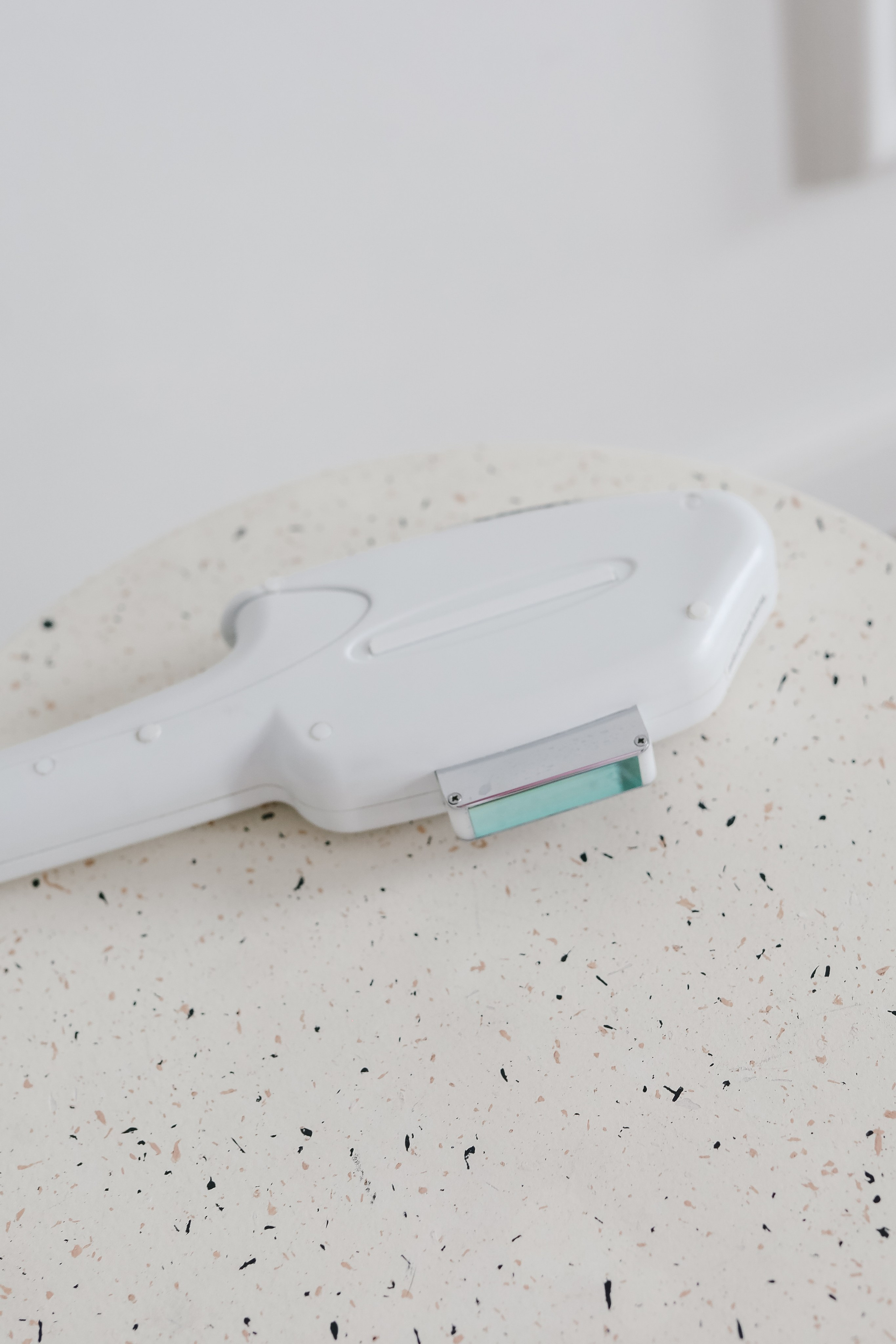 Контент для мастера лазерной эпиляции Кристины. Фотопродакшн продающего контента