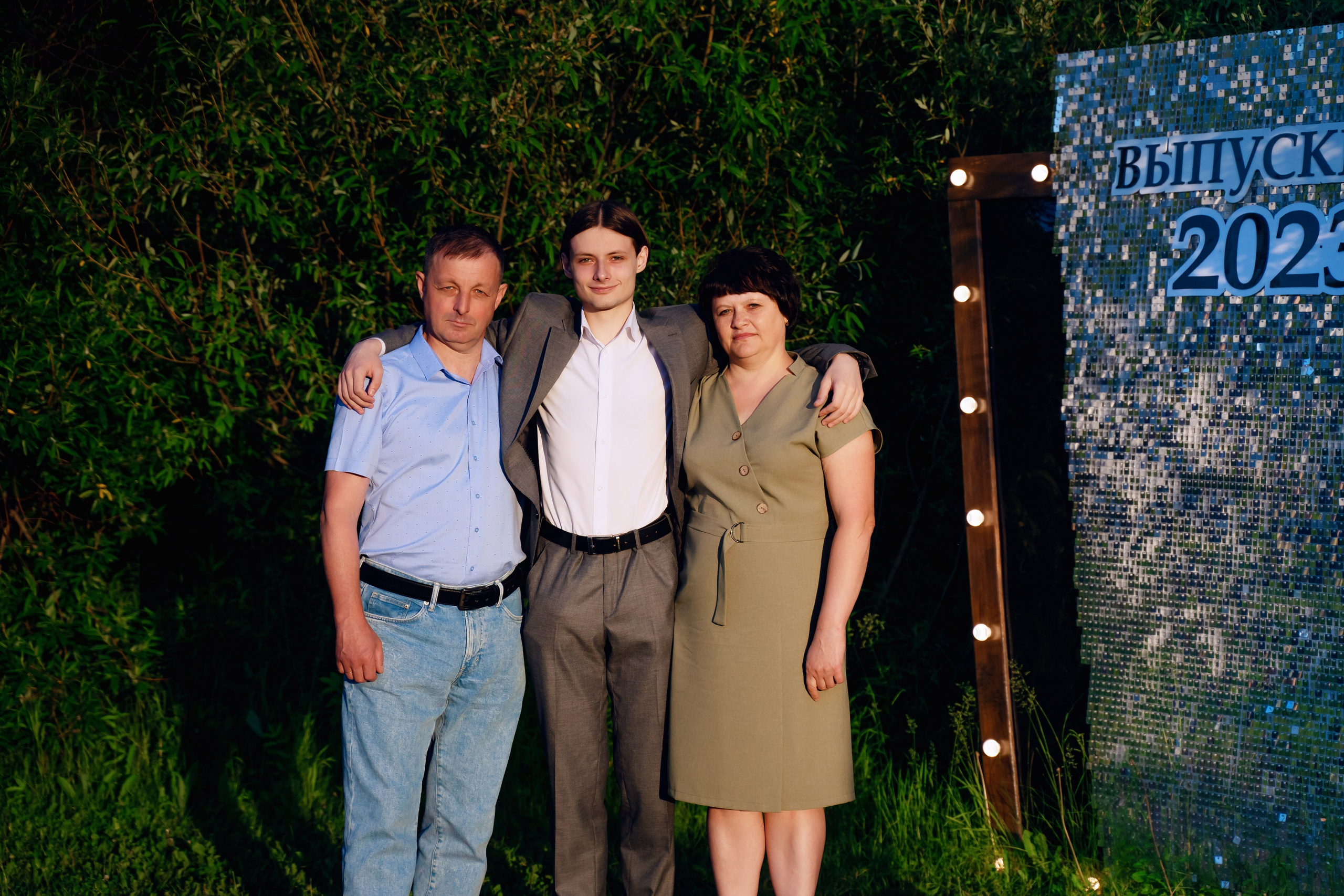 Выпускной 11 класс. Фотограф Ким Наталья в Красноярске