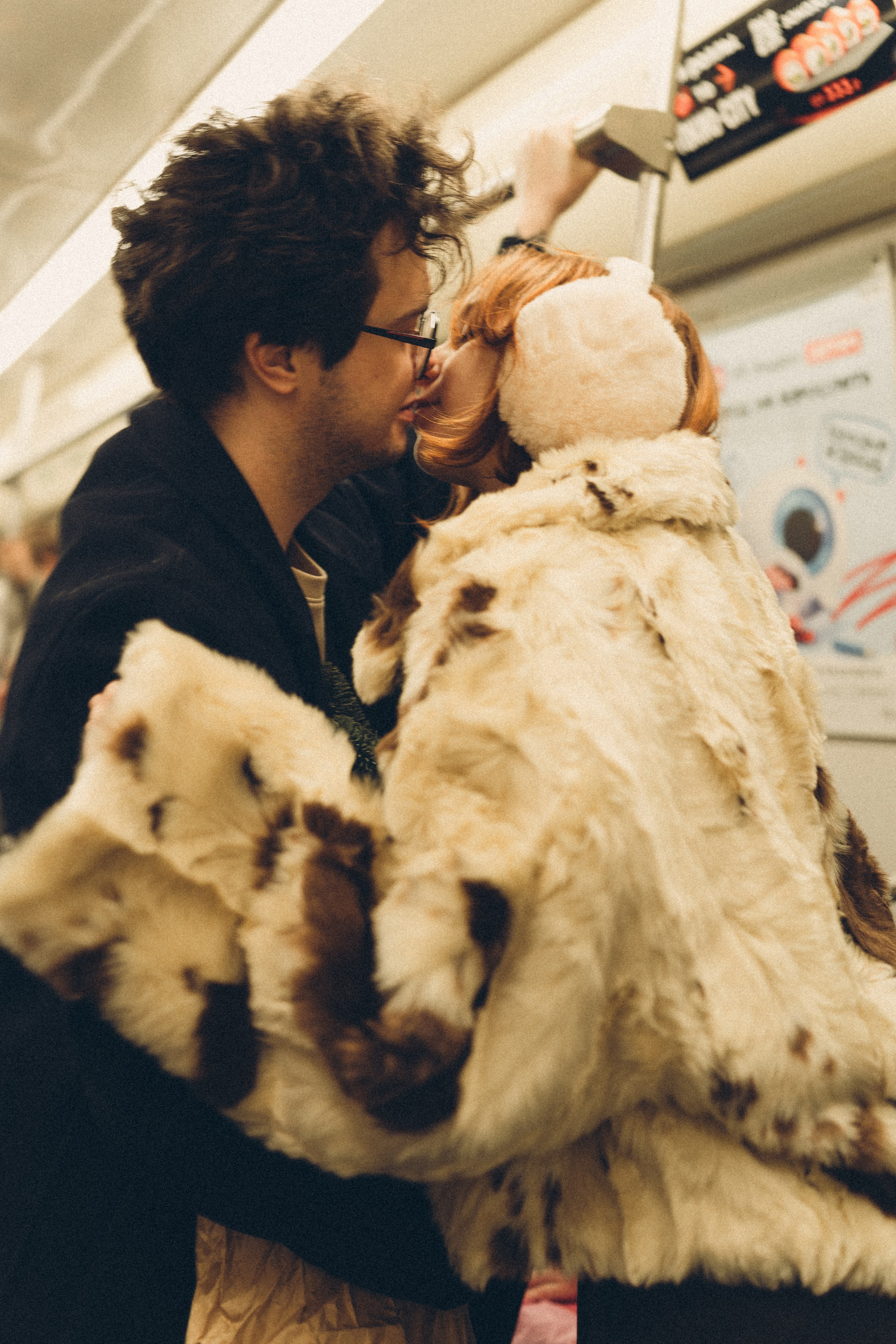 НОВОГОДНЯЯ ФОТОСЕСИИЯ ПАРЫ В МЕТРО ЛЮБОВЬ. Профессиональный фотограф, Санкт-Петербург — Виктория Богомолова