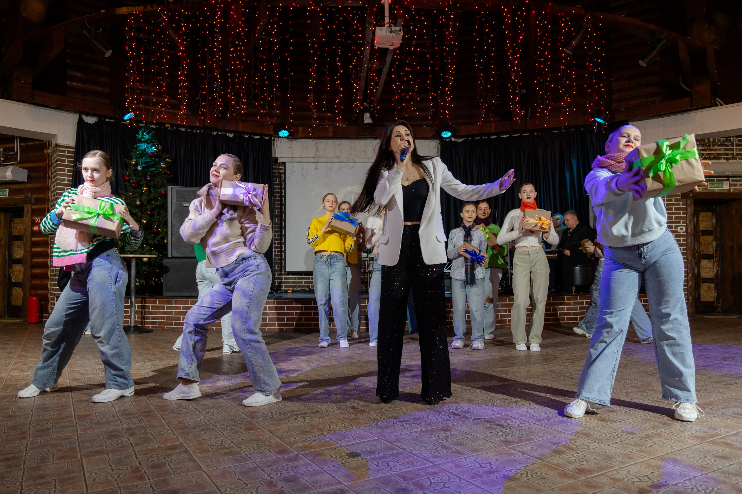 Корпоративная новогодняя съемка для логистической компании ИТА. Свадебный фотограф в Минске/Беларуси Сергей Спиридонов