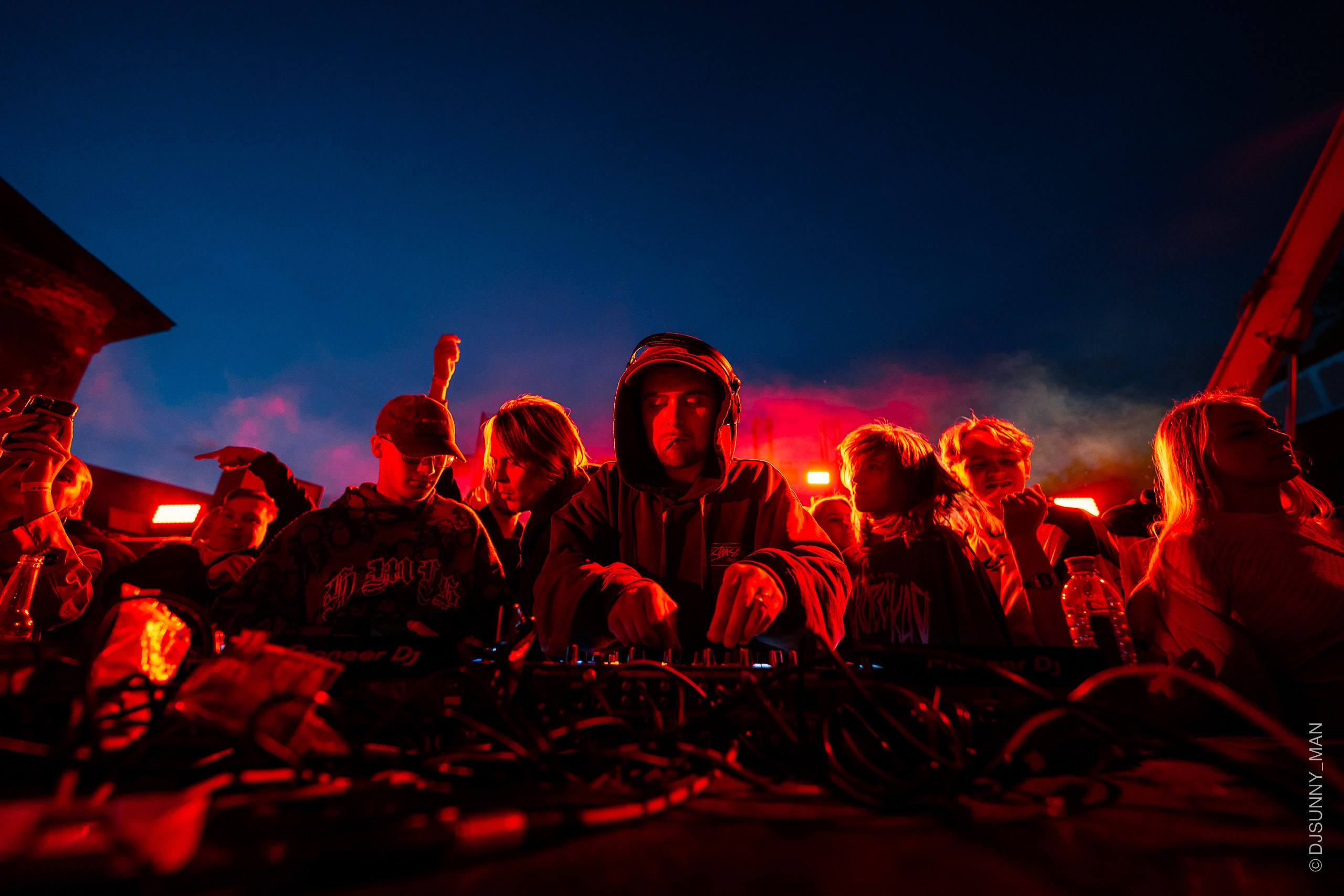 Metro Gorkovskaya. Sunnyman