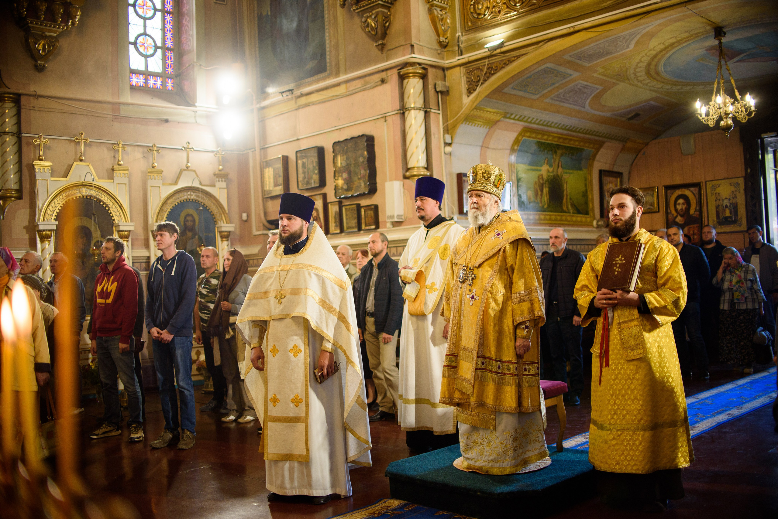 Воскресная литургия 29.10.2023. Семейный и свадебный фотограф в Феодосии и Коктебеле