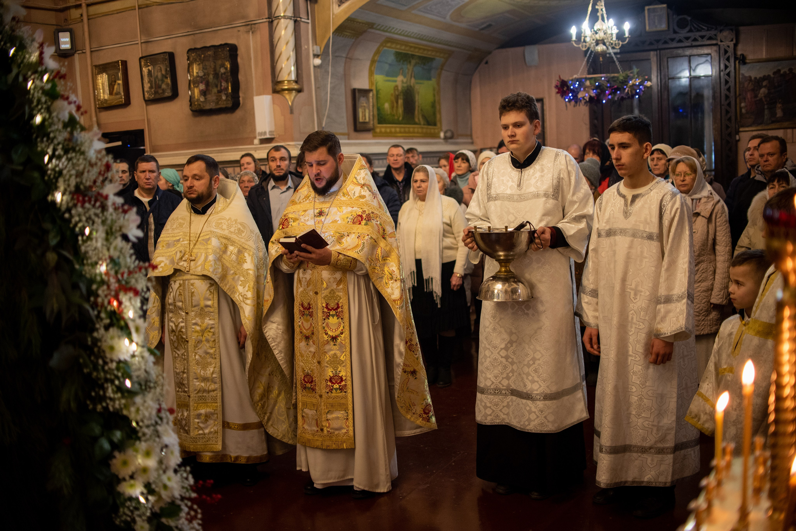 Литургия на Рождество 6.01.2023. Семейный и свадебный фотограф в Феодосии и Коктебеле