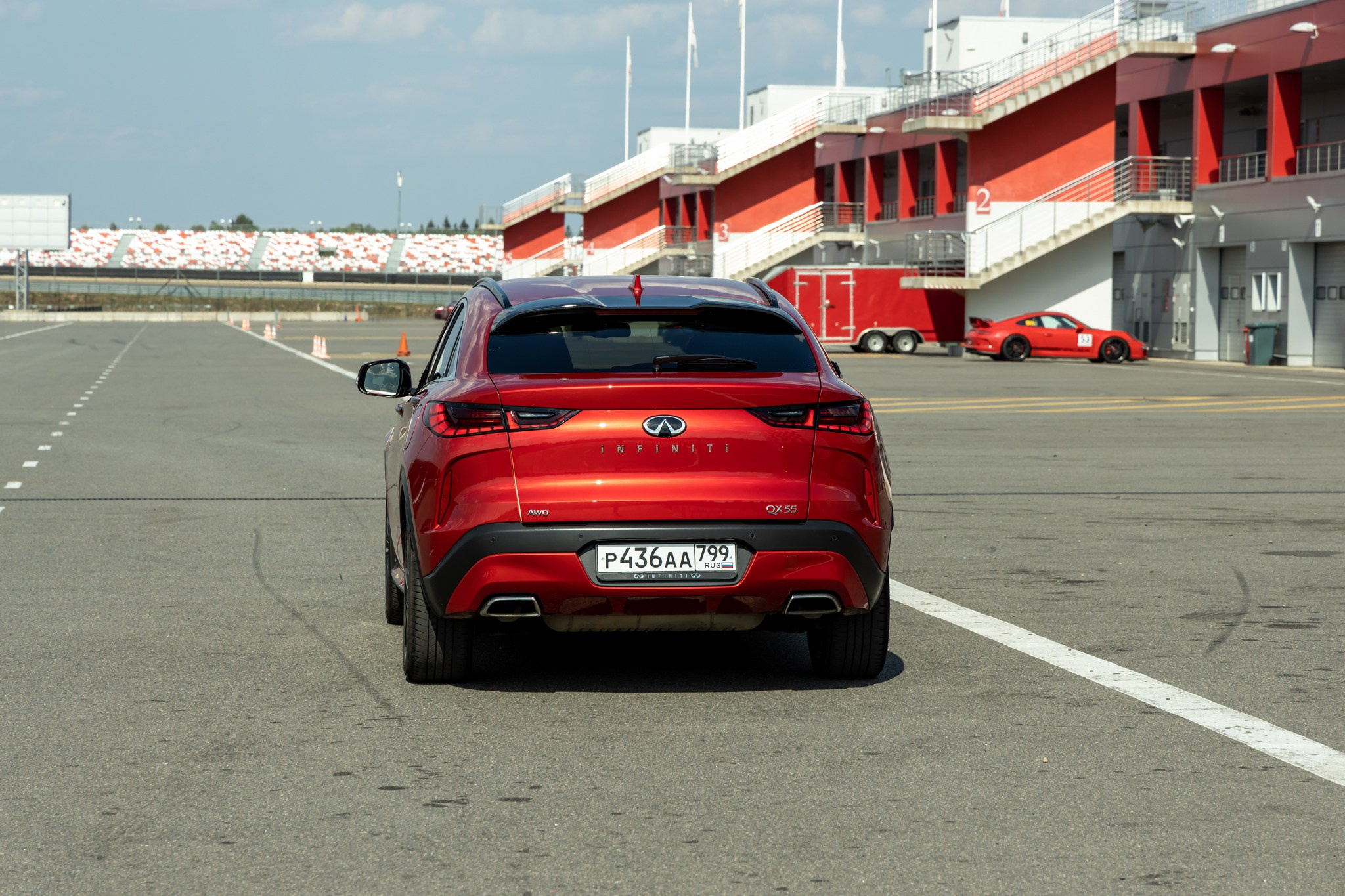 Infiniti QX55. Репортажный, семейный и студийный фотограф в Москве Демин Алексей