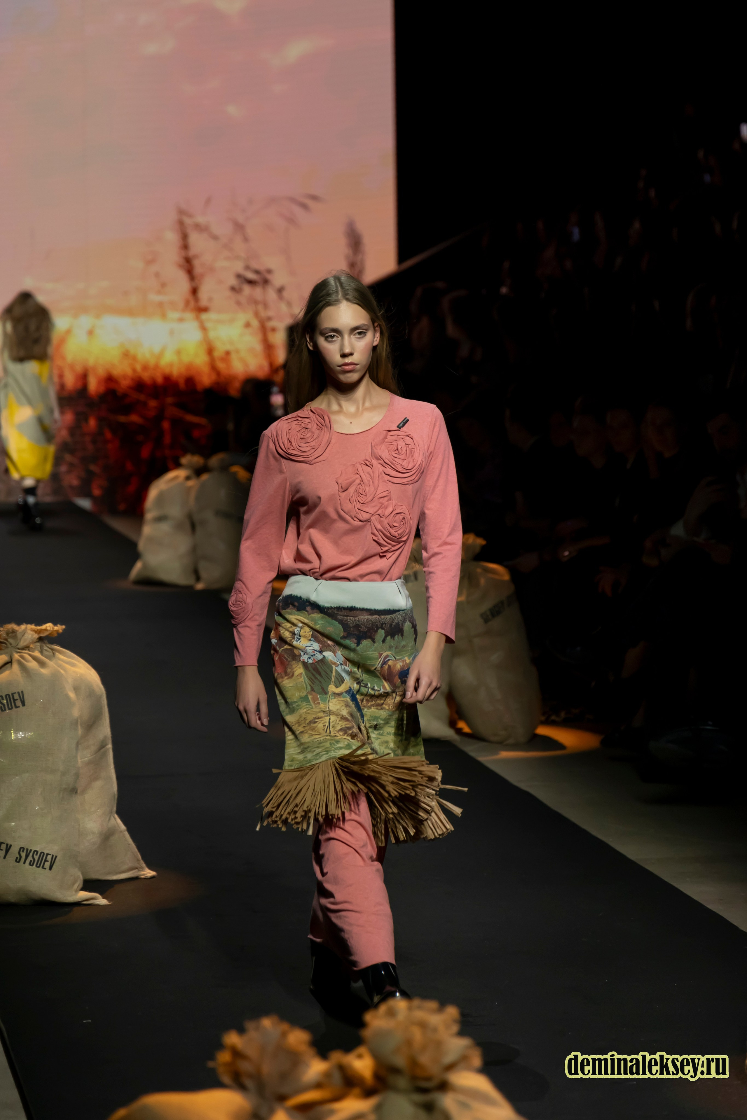 Московская неделя моды 2024 9 октября дизайнер SERGEY SYSOEV. Репортажный, семейный и студийный фотограф в Москве Демин Алексей