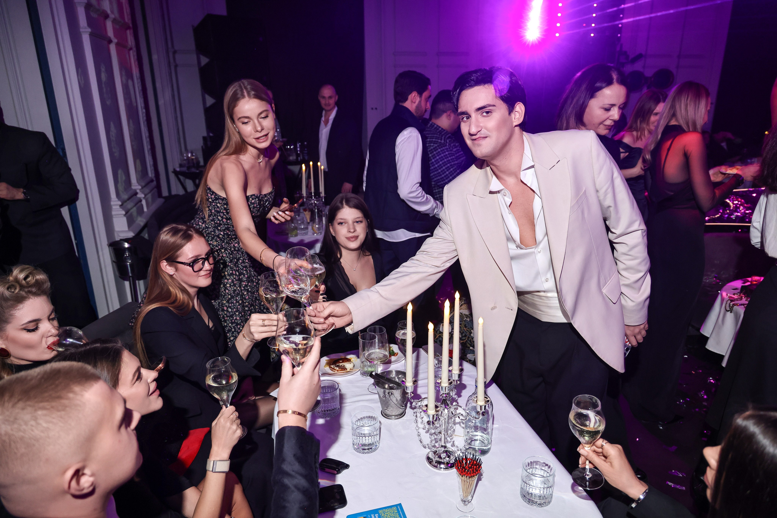 МИХЕЙ — Светская хроника. Фотограф Антон Чупринин