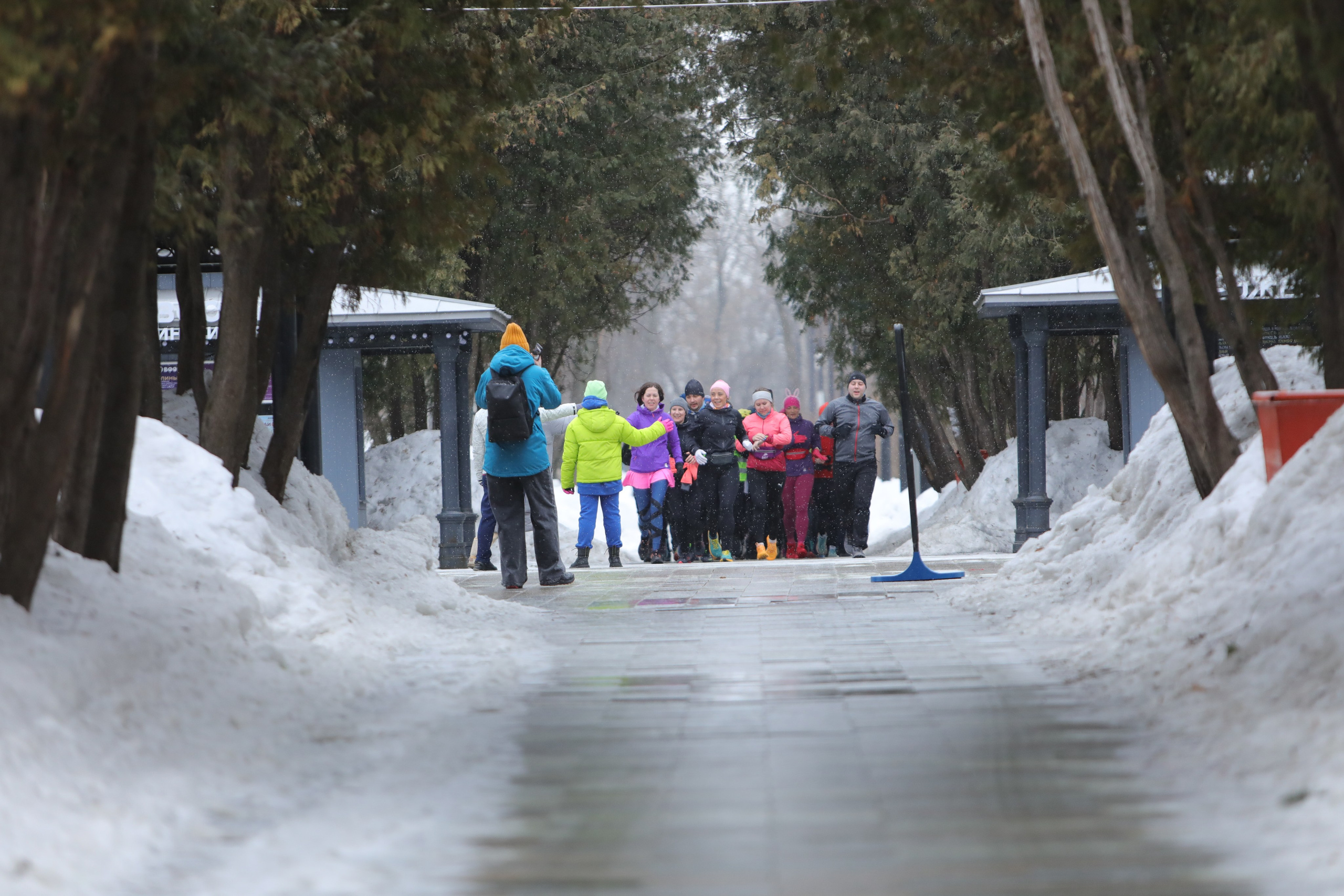 Забег 8 Марта, Речной вокзал. Фотограф Сергей Ловкий