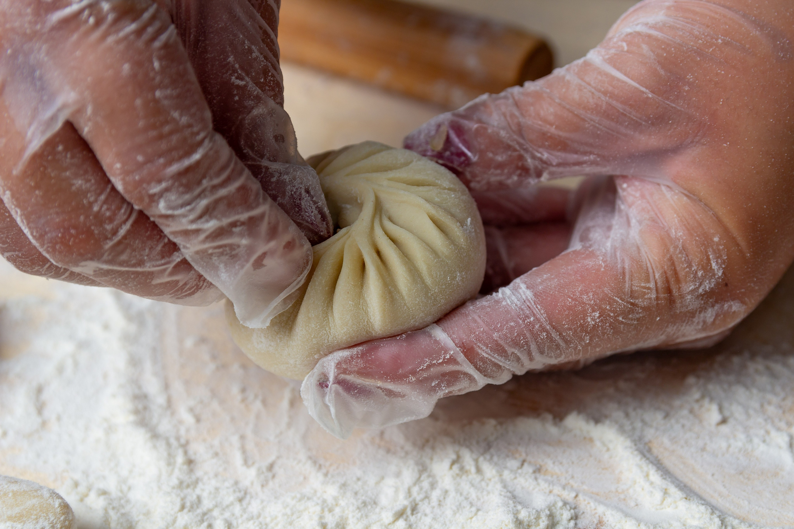 Фабрика Поляна. Александр Стряпунин — предметный фотограф в Улан-Удэ