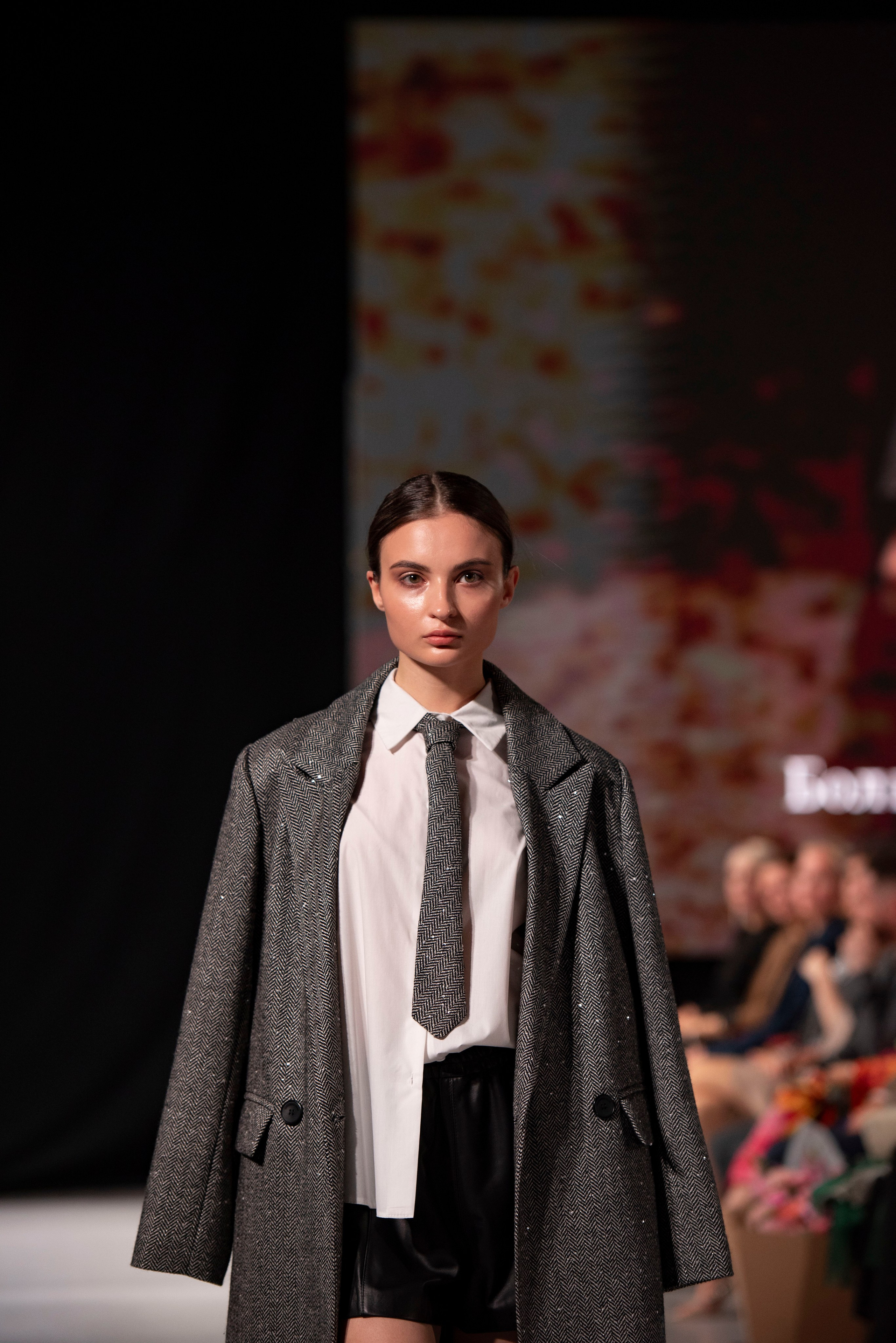 Фотограф на модельный показ. Свадебный, семейный, фэшн фотограф, школьный фотограф в Сочи