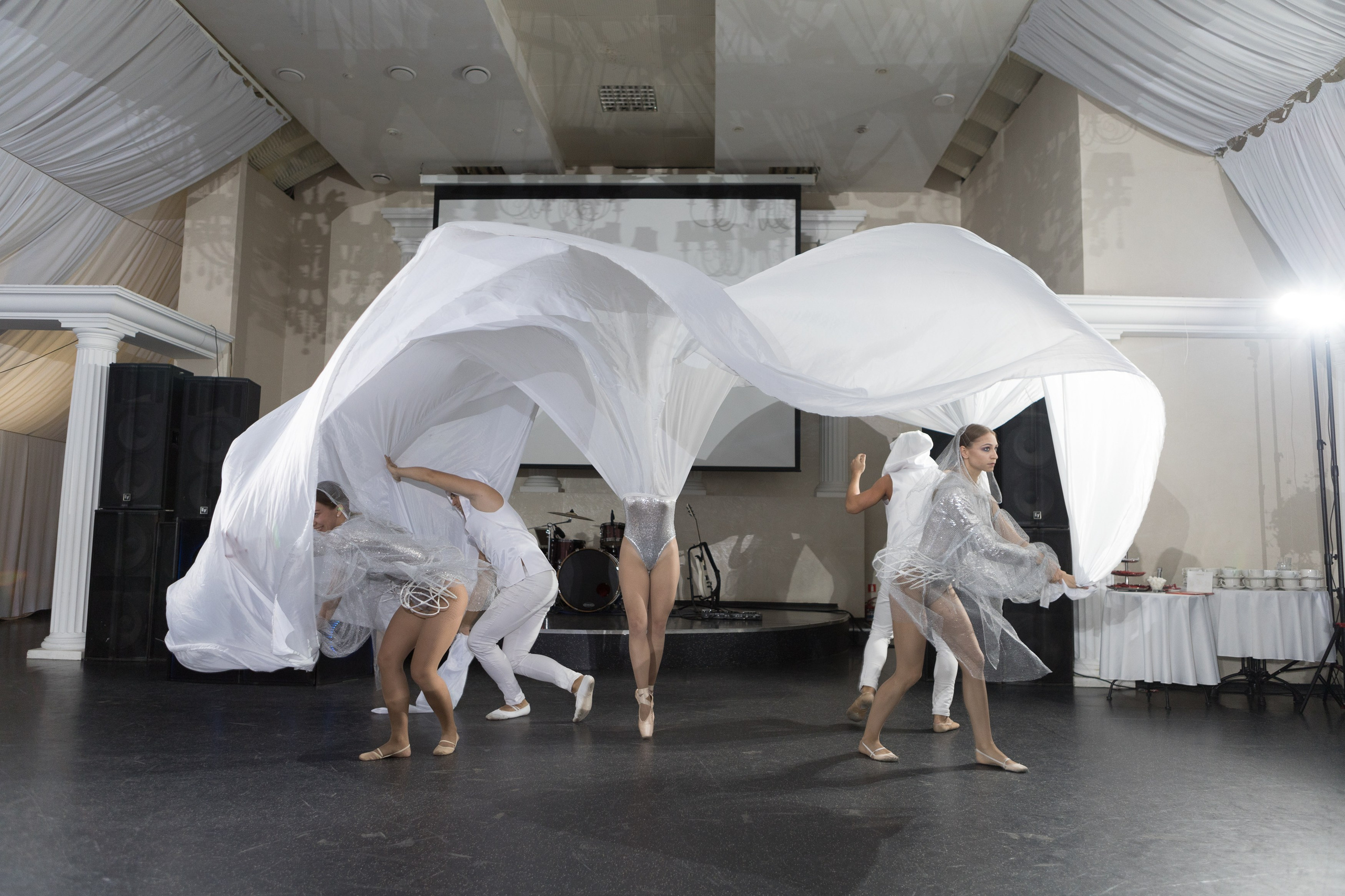 Свадебный фотограф Уфа — Руслан ГабдлисламовЖивые эмоции, красивые кадры, воспоминания на всю жизнь.Работаю по всей Республике Башкортоста. Свадебный фотограф Уфа Руслан Габдлисламов