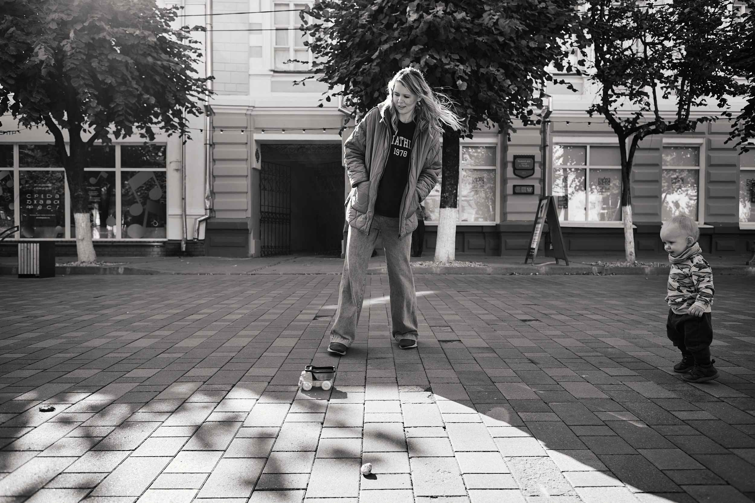 Семейная фотосессия в центре города. Детский, семейный и школьный фотограф Смоленск Москва Влад Старов